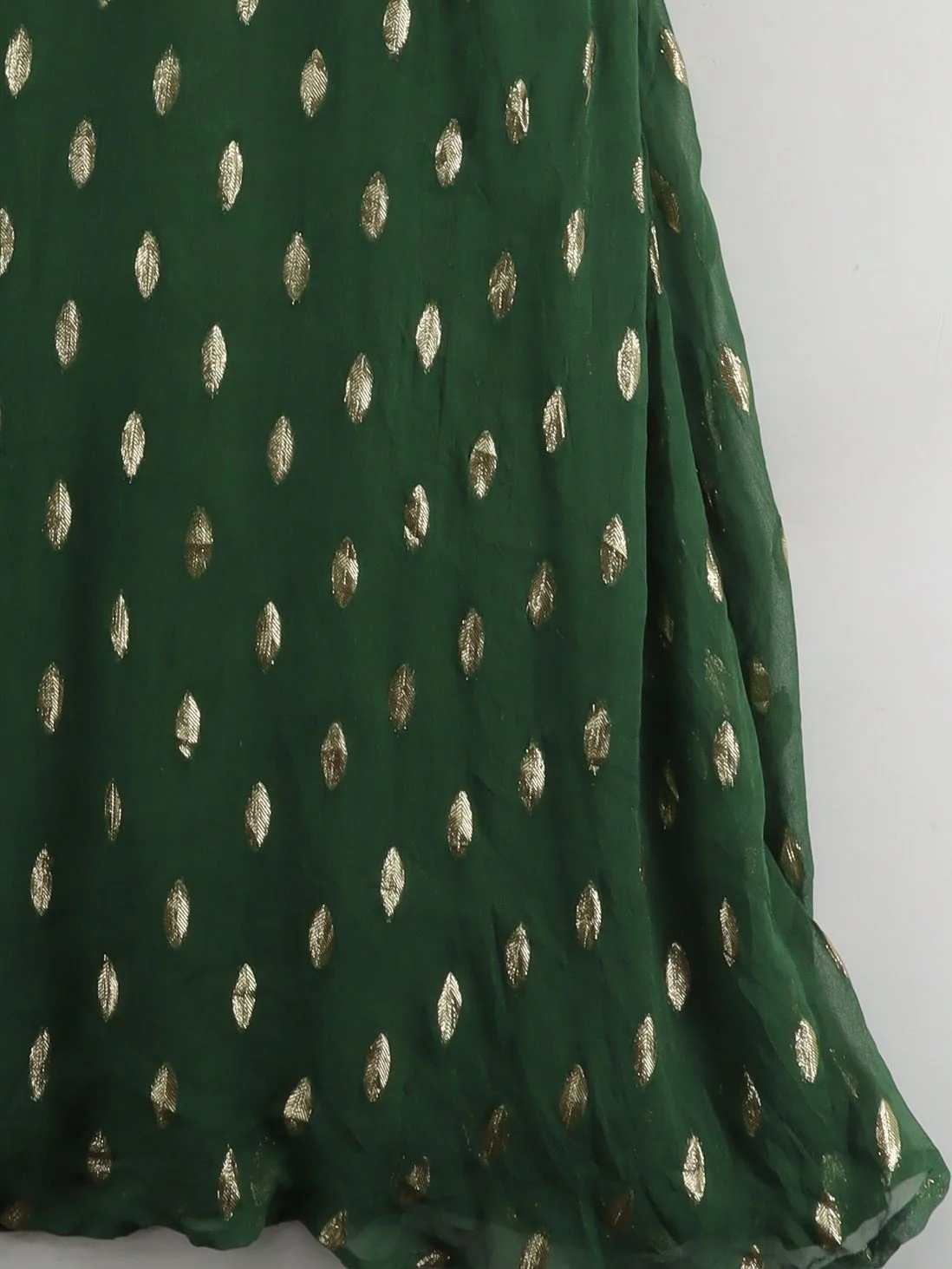 This is Unfolded Maxi Dress UK16 in Green - Image 4