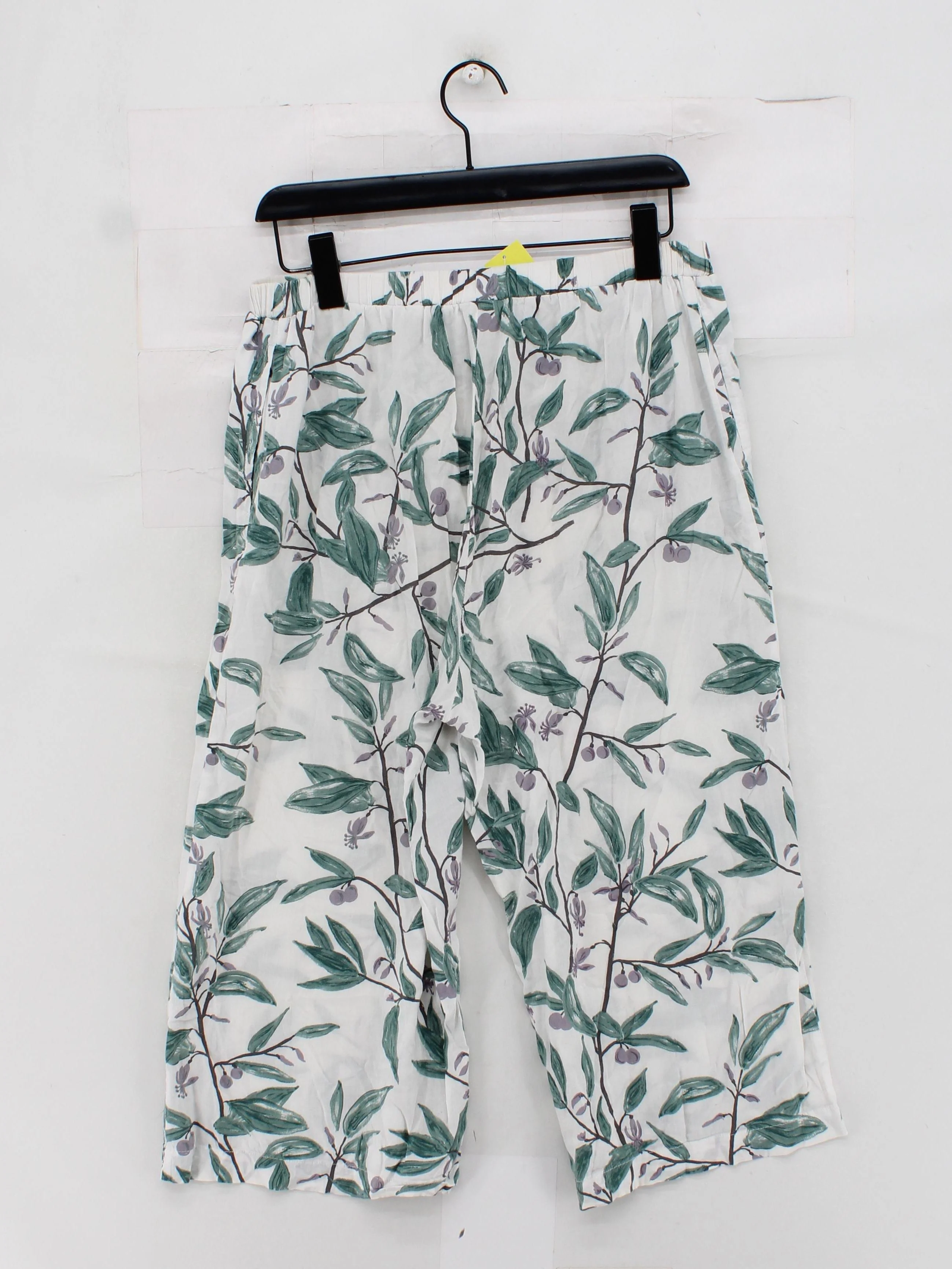 Thought Women's Shorts S White Floral 100% Other Sweat - Image 2