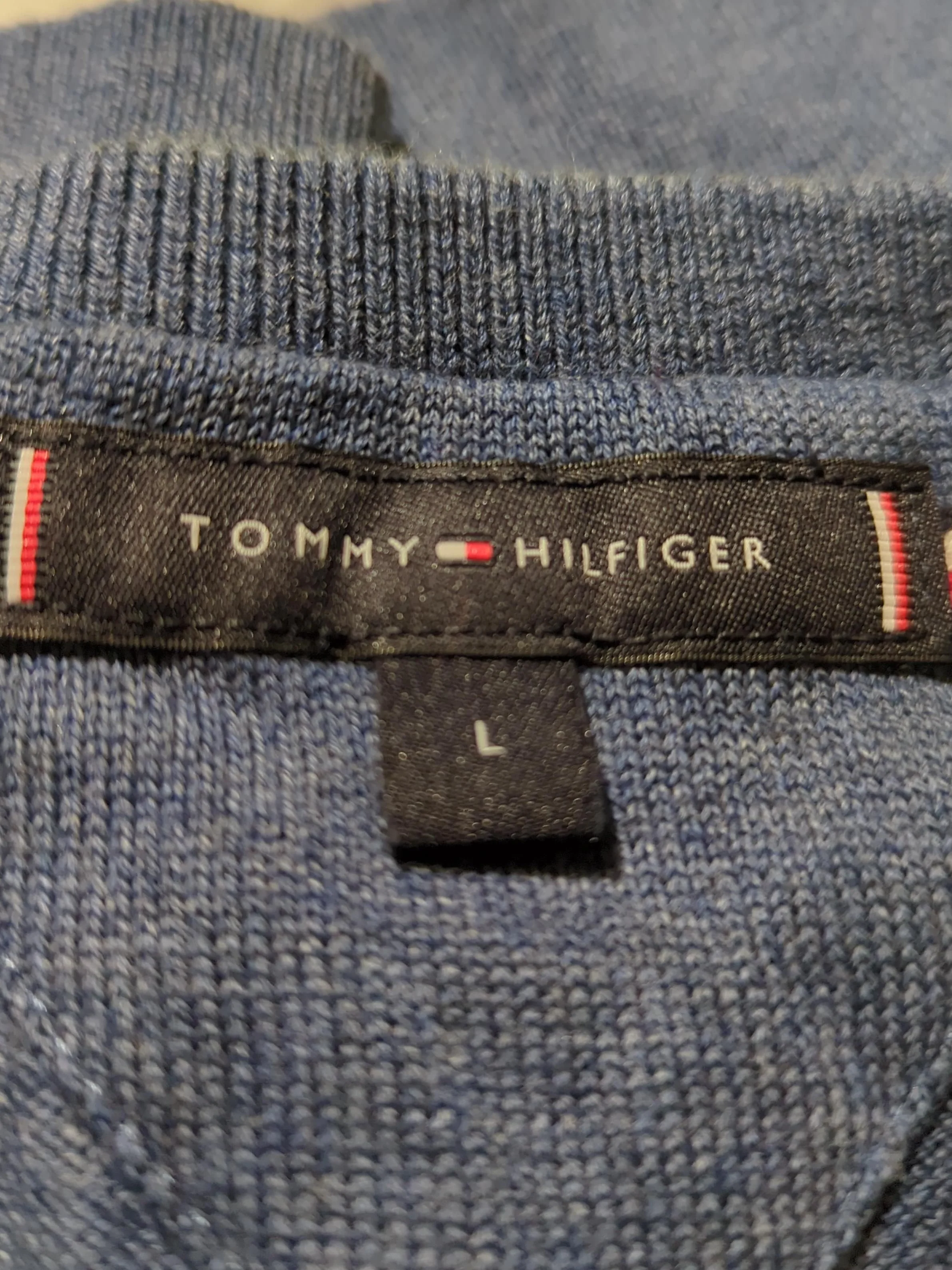 Tommy Hilfiger Men's Jumper L Blue 100% Cotton V-Neck Pullover - Image 5