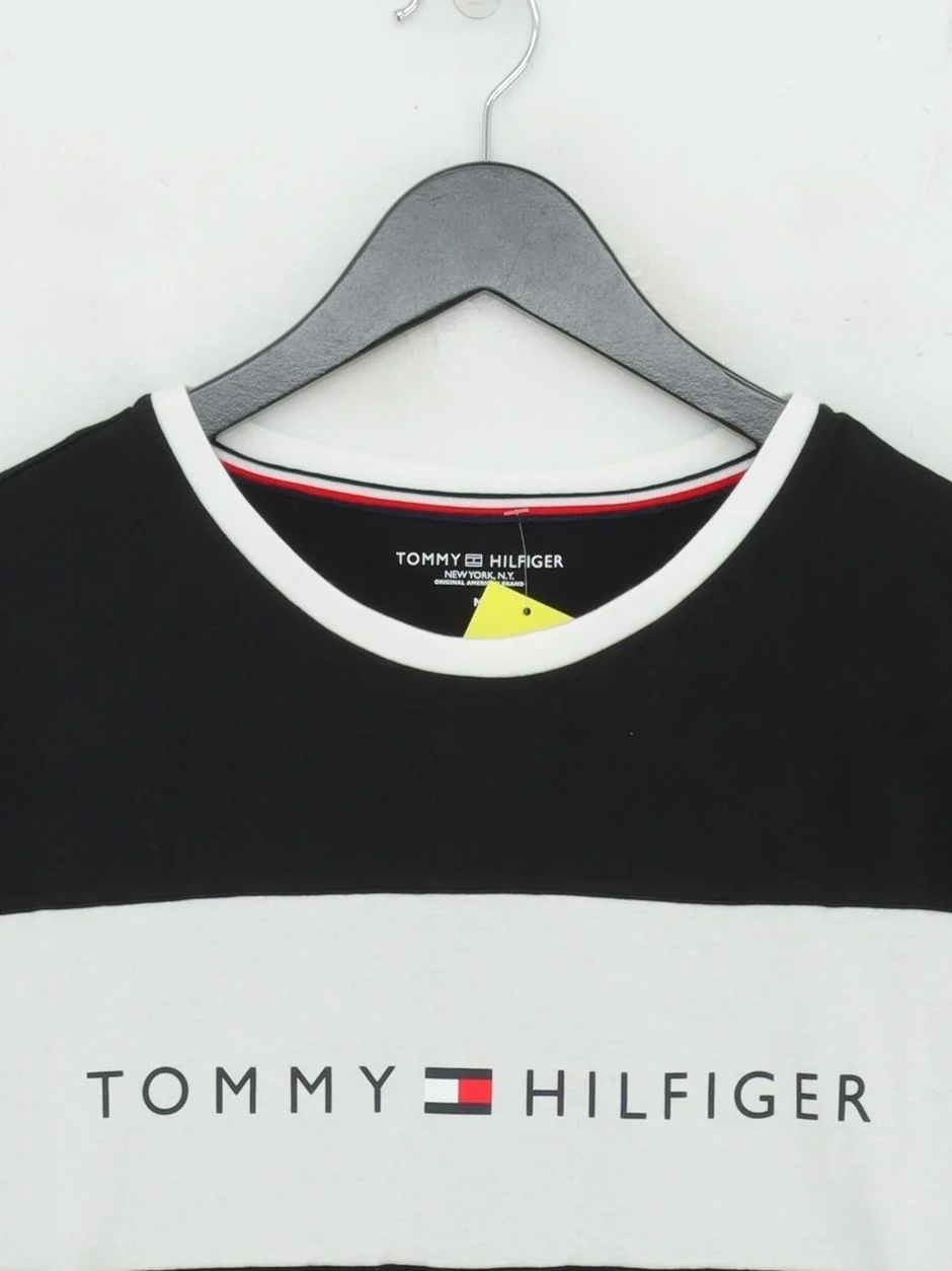 Tommy Hilfiger Men's T-Shirt M Black 100% Cotton Basic New with tags - Image 3