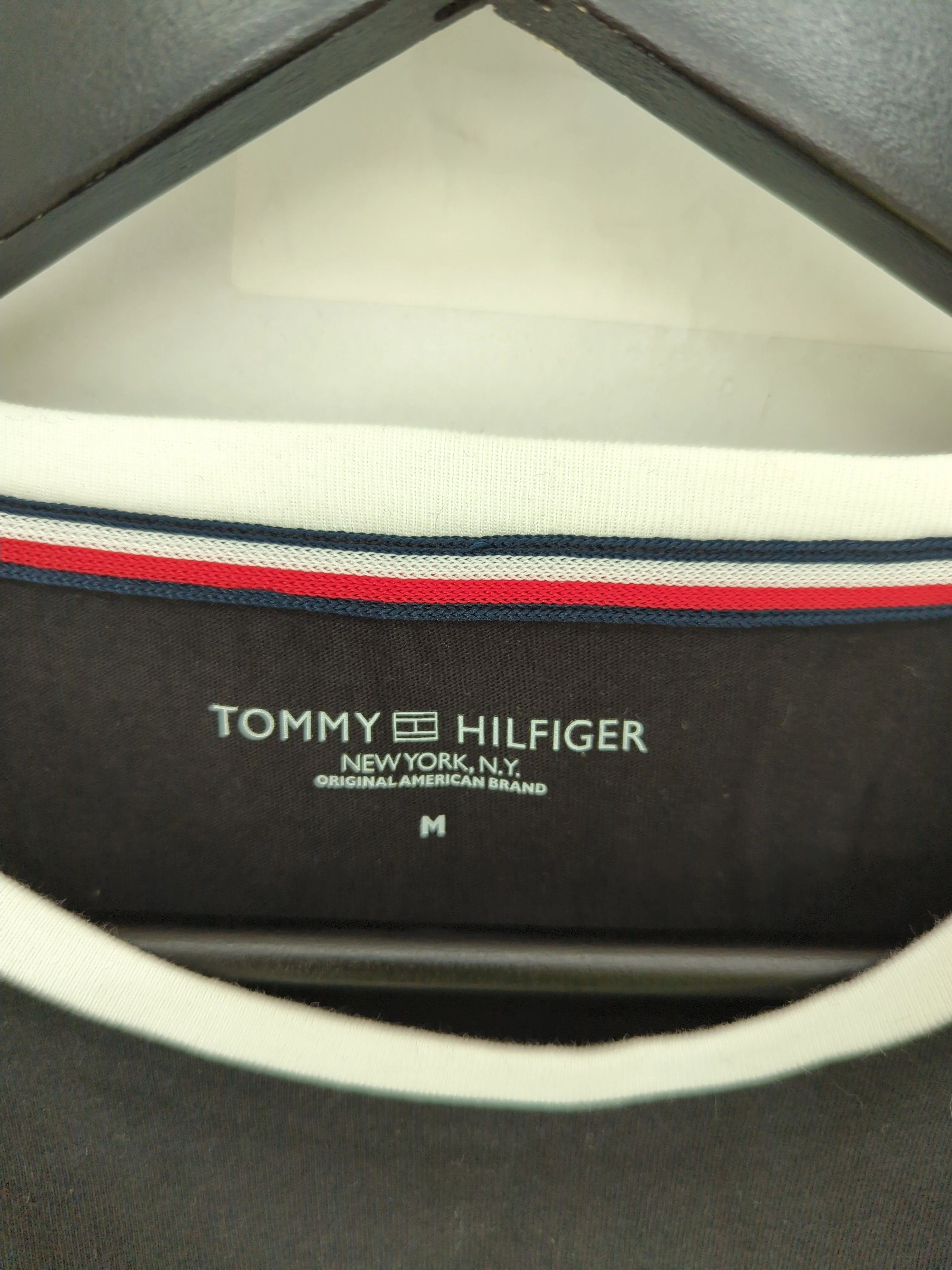 Tommy Hilfiger Men's T-Shirt M Black 100% Cotton Basic New with tags - Image 5