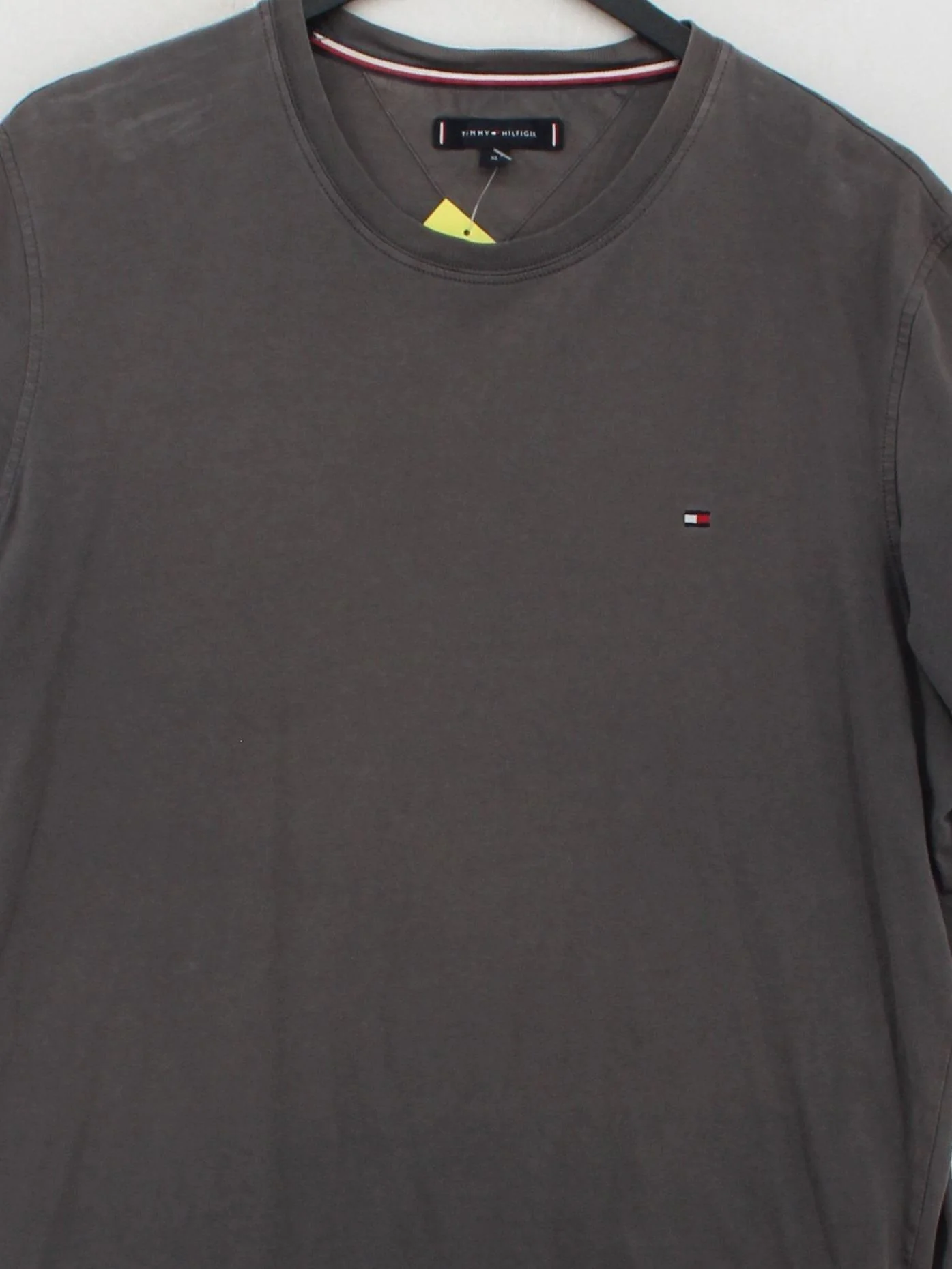 Tommy Hilfiger Men's T-Shirt XL Grey 100% Cotton Basic - Image 3