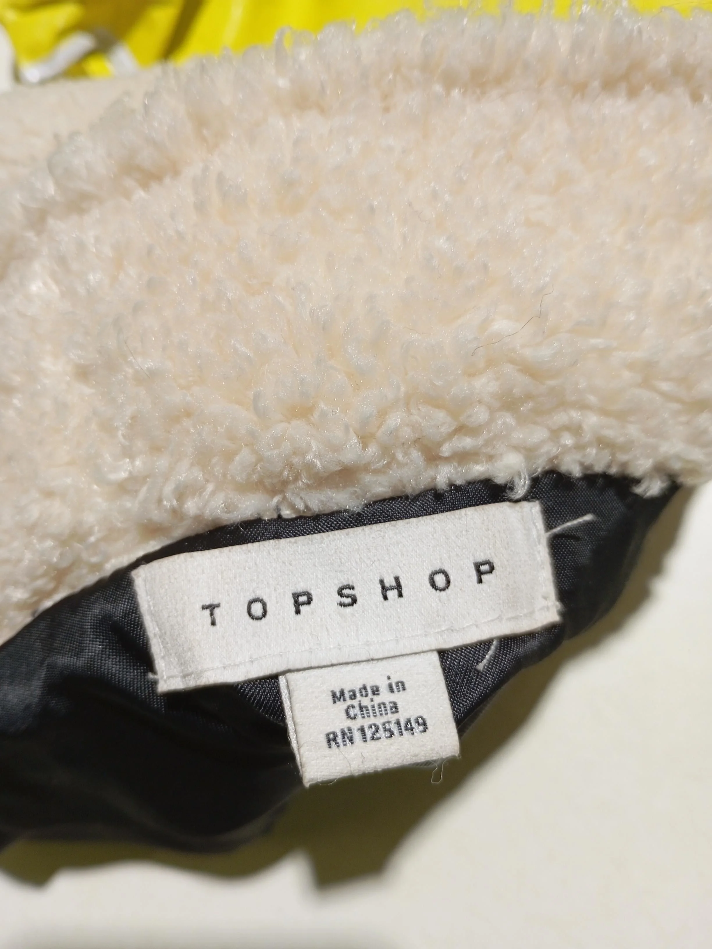 Topshop Men's Hat M Cream 100% Faux Fur Bucket Hat - Image 5
