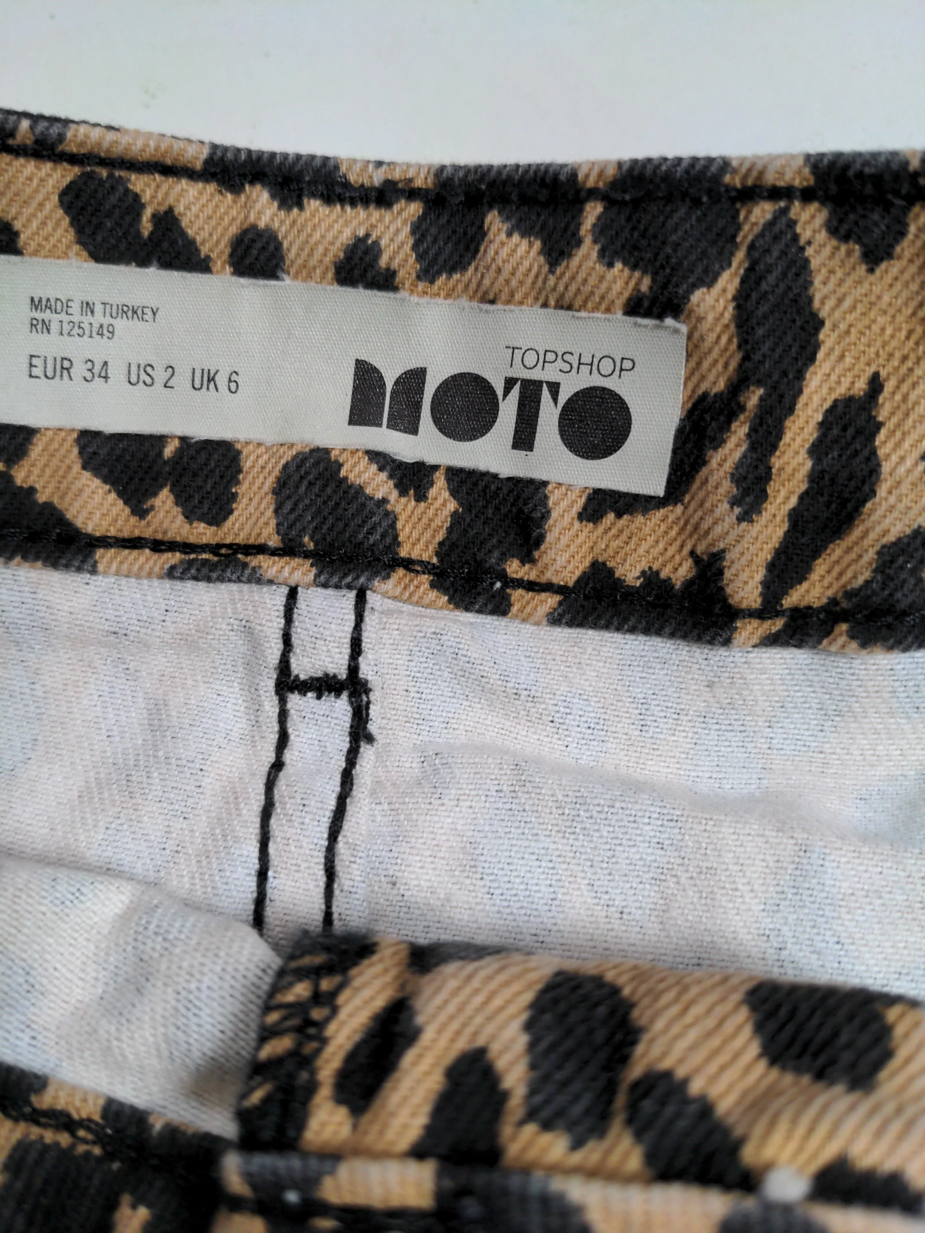 Topshop Women's Mini Skirt UK 6 Brown Animal Print 100% Cotton Short Mini - Image 5