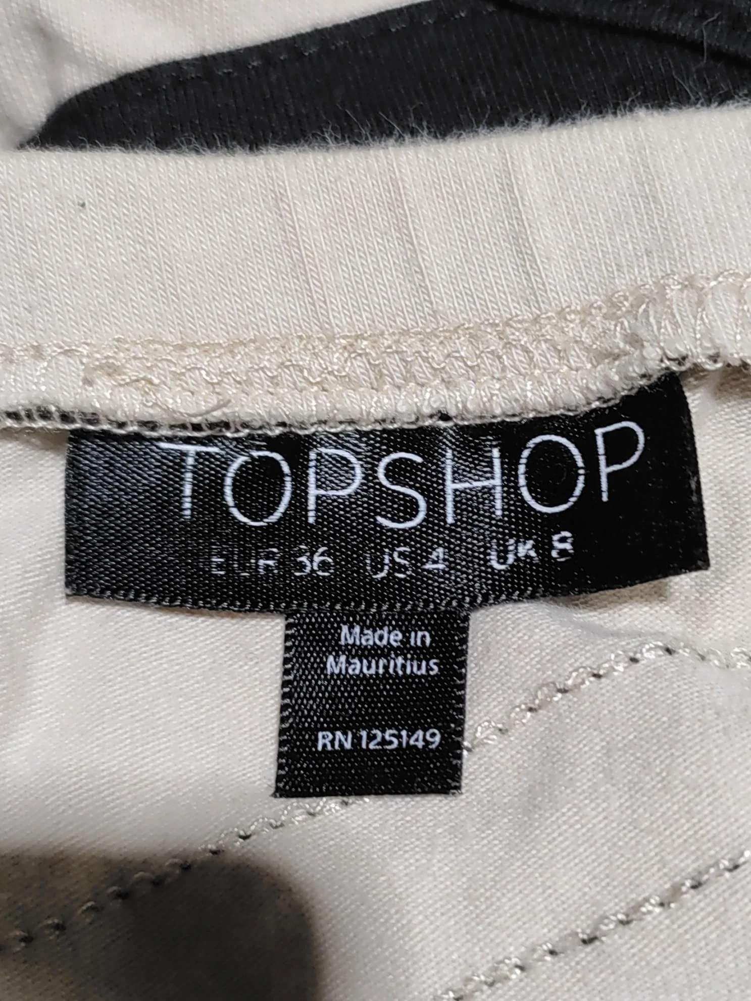 Topshop Women's Mini Skirt UK 8 Cream Geometric Cotton with Elastane Short Mini - Image 5