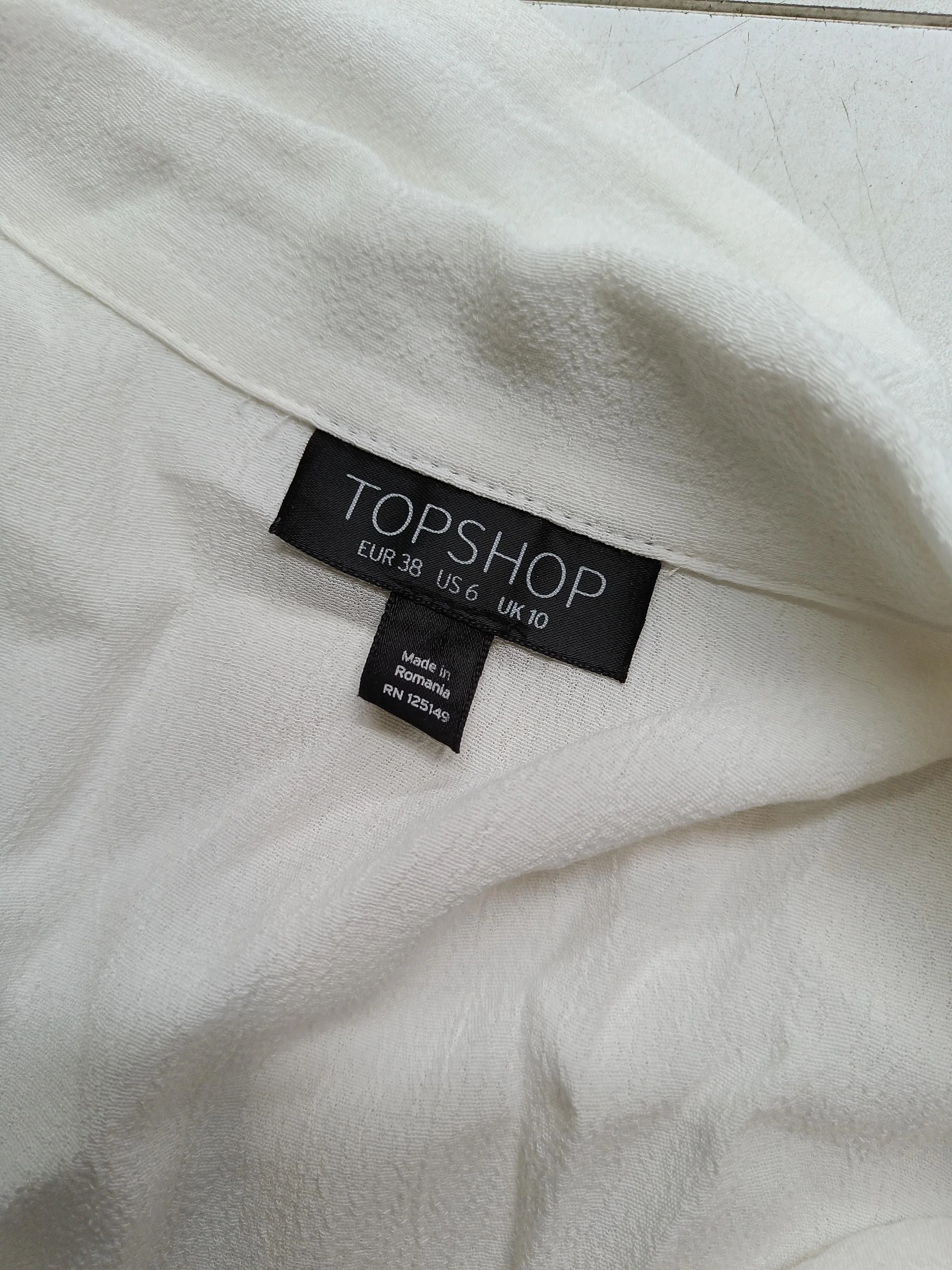 Topshop Women's Shirt M White 100% Viscose Short Sleeve Collared Basic - Image 5