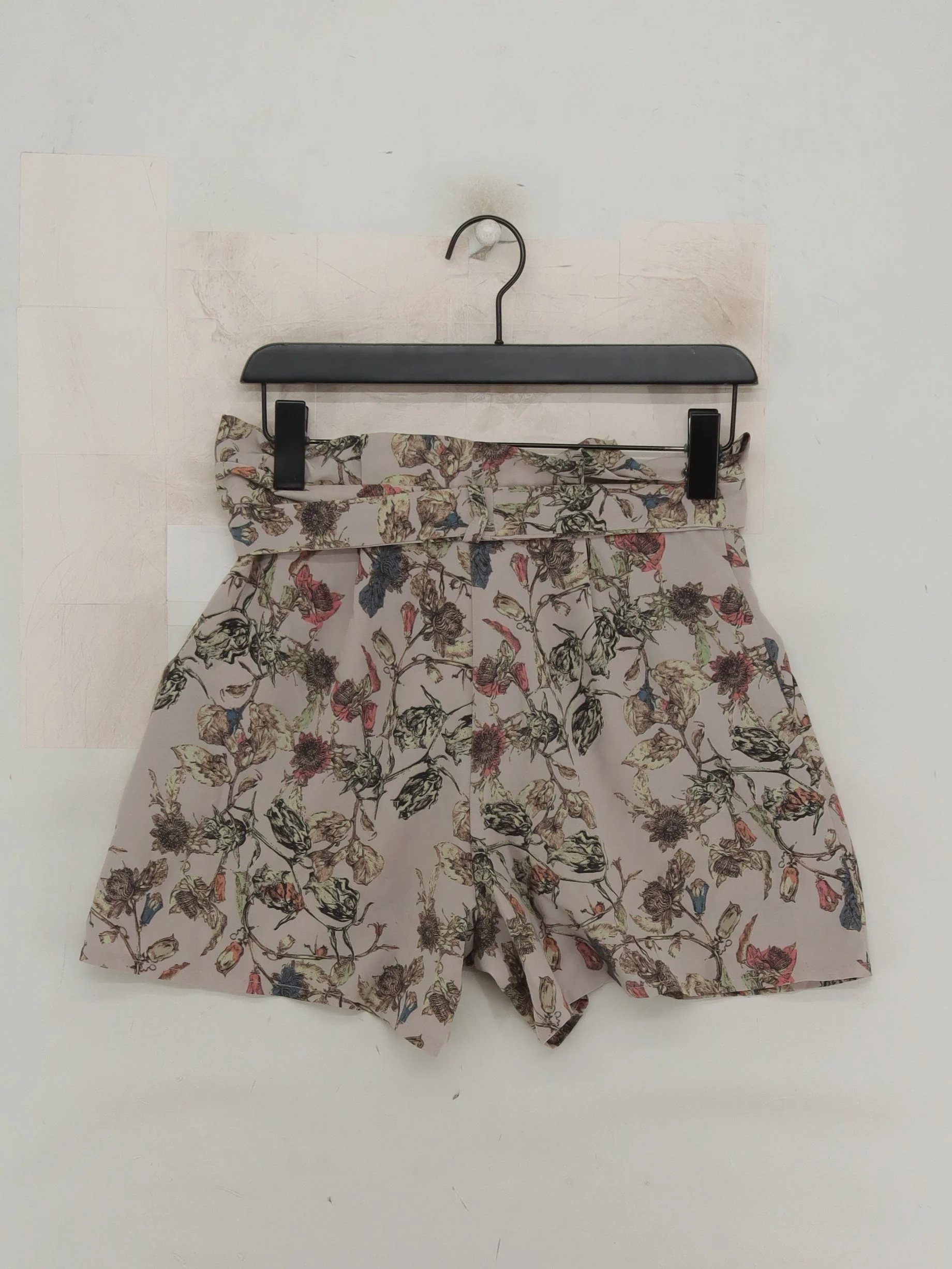 Topshop Women's Shorts UK 10 Cream Floral 100% Polyester Paperbag - Image 2