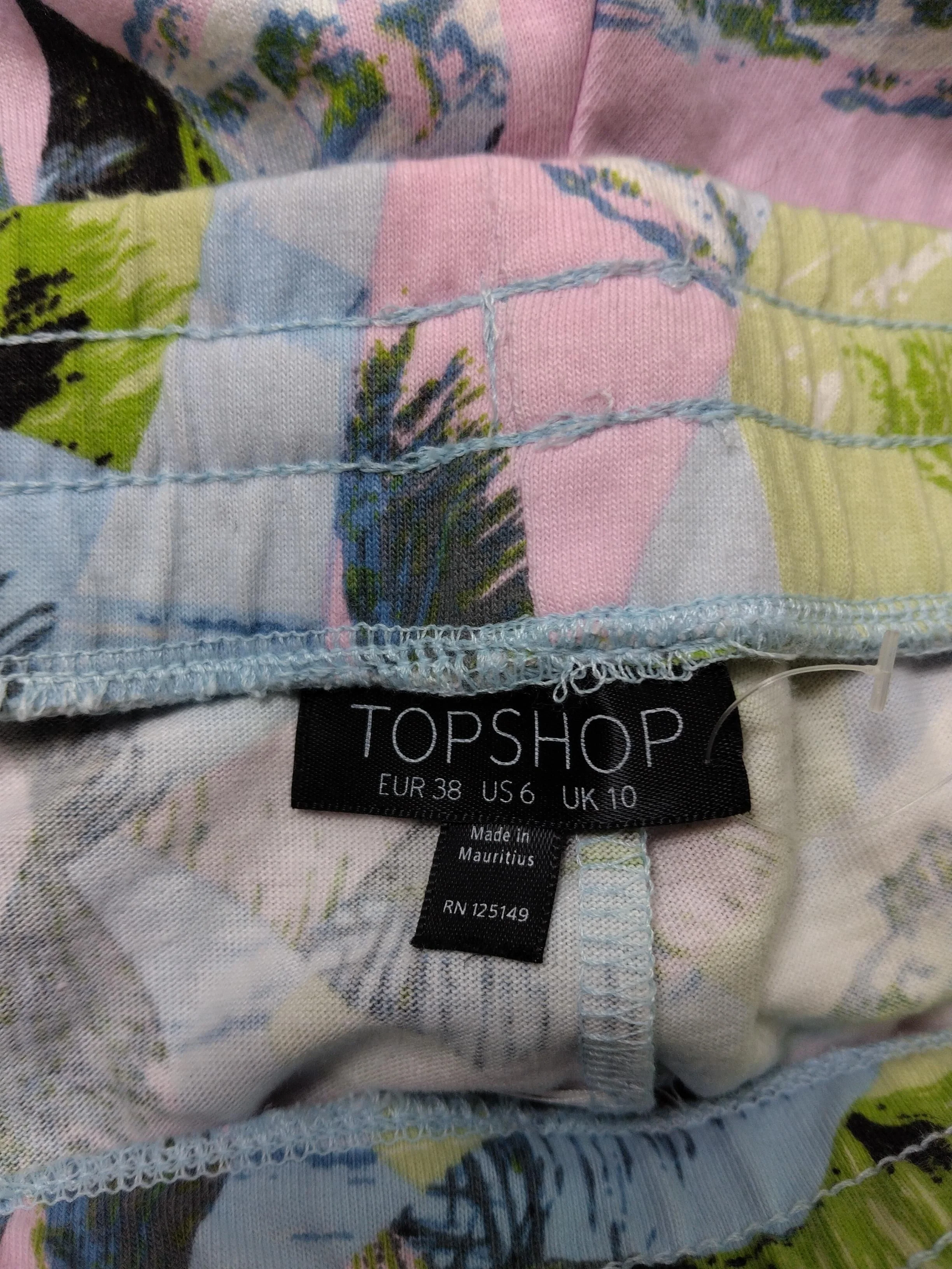 Topshop Women's Shorts UK 10 Multi Graphic Cotton with Polyester Cargo - Image 5