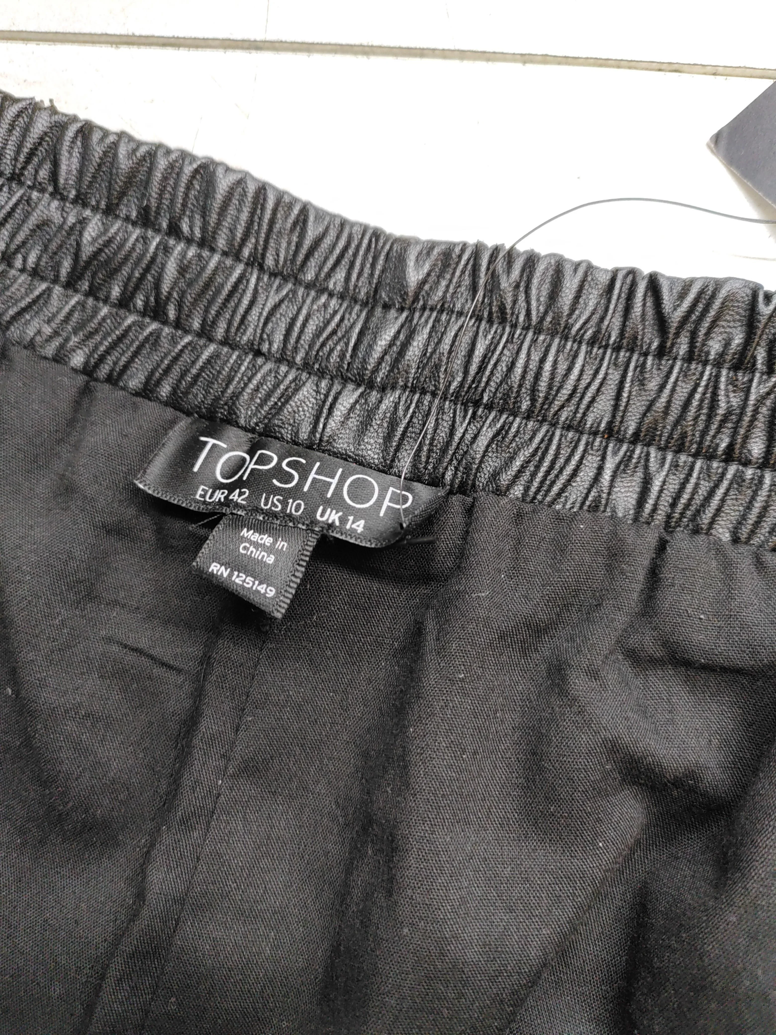 Topshop Women's Shorts UK 14 Black Polyester - Image 5