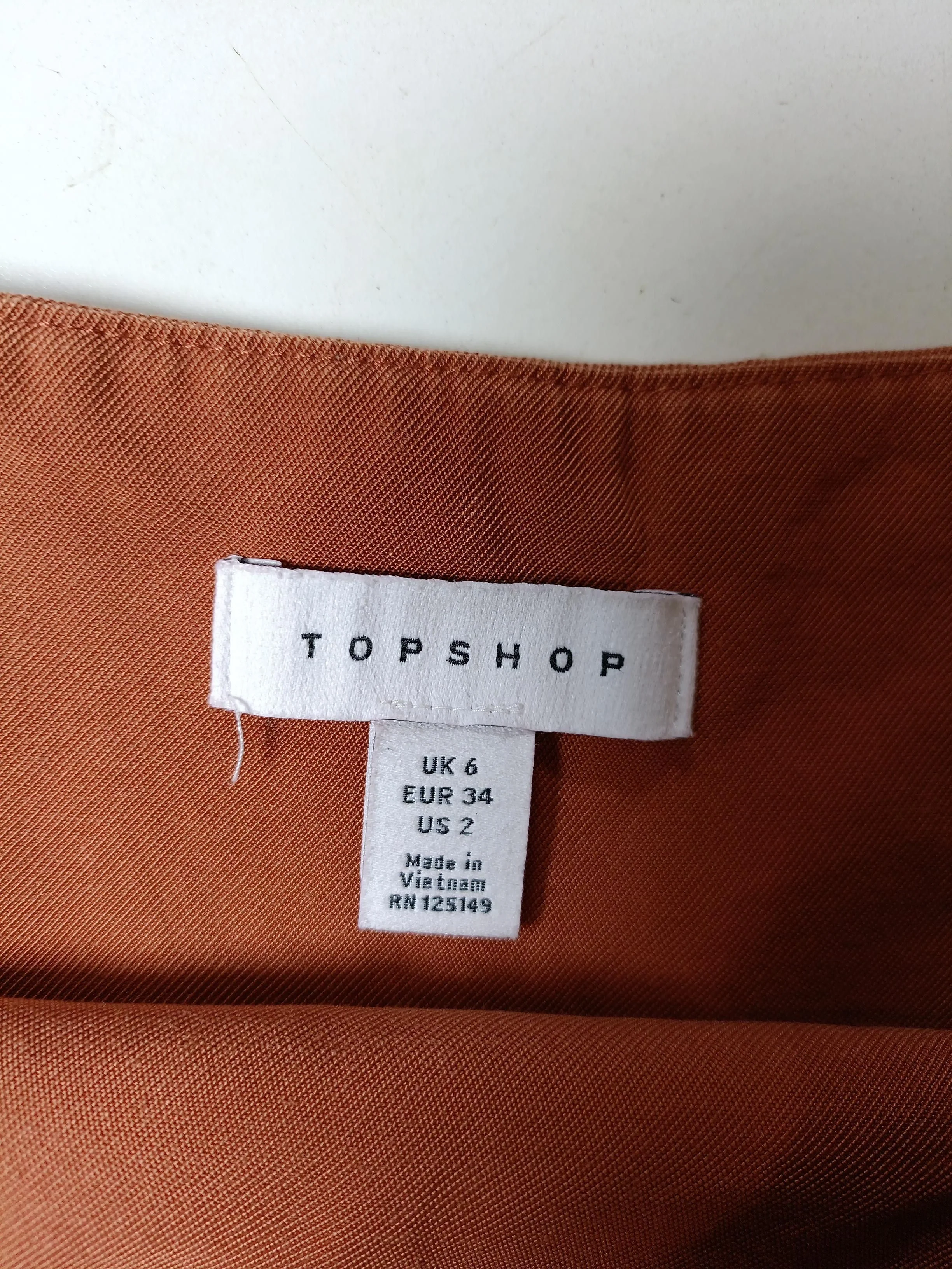 Topshop Women's Shorts UK 6 Orange Viscose with Polyester Mom - Image 5