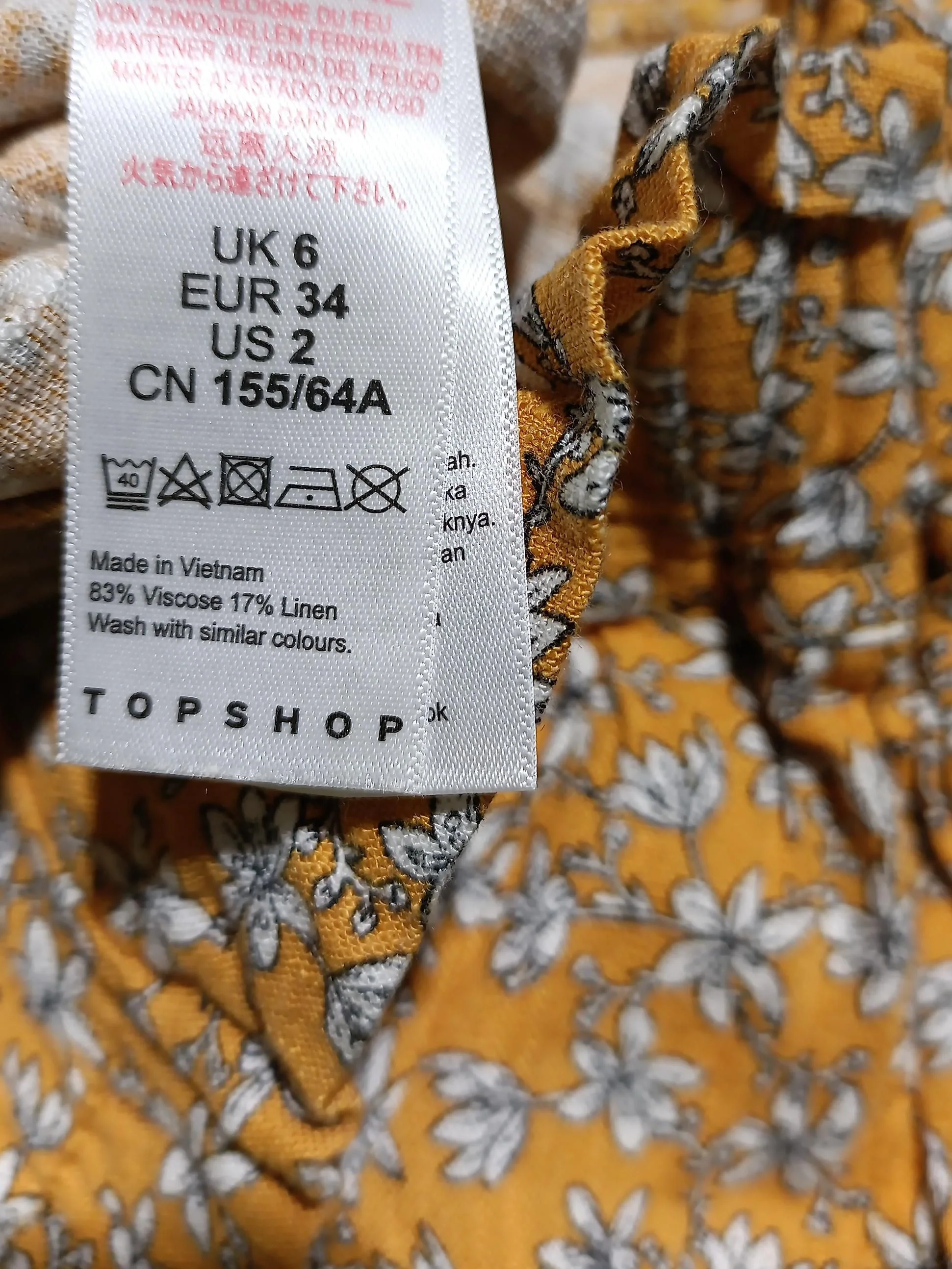 Topshop Women's Shorts UK 6 Yellow Floral Viscose with Linen Paperbag - Image 6