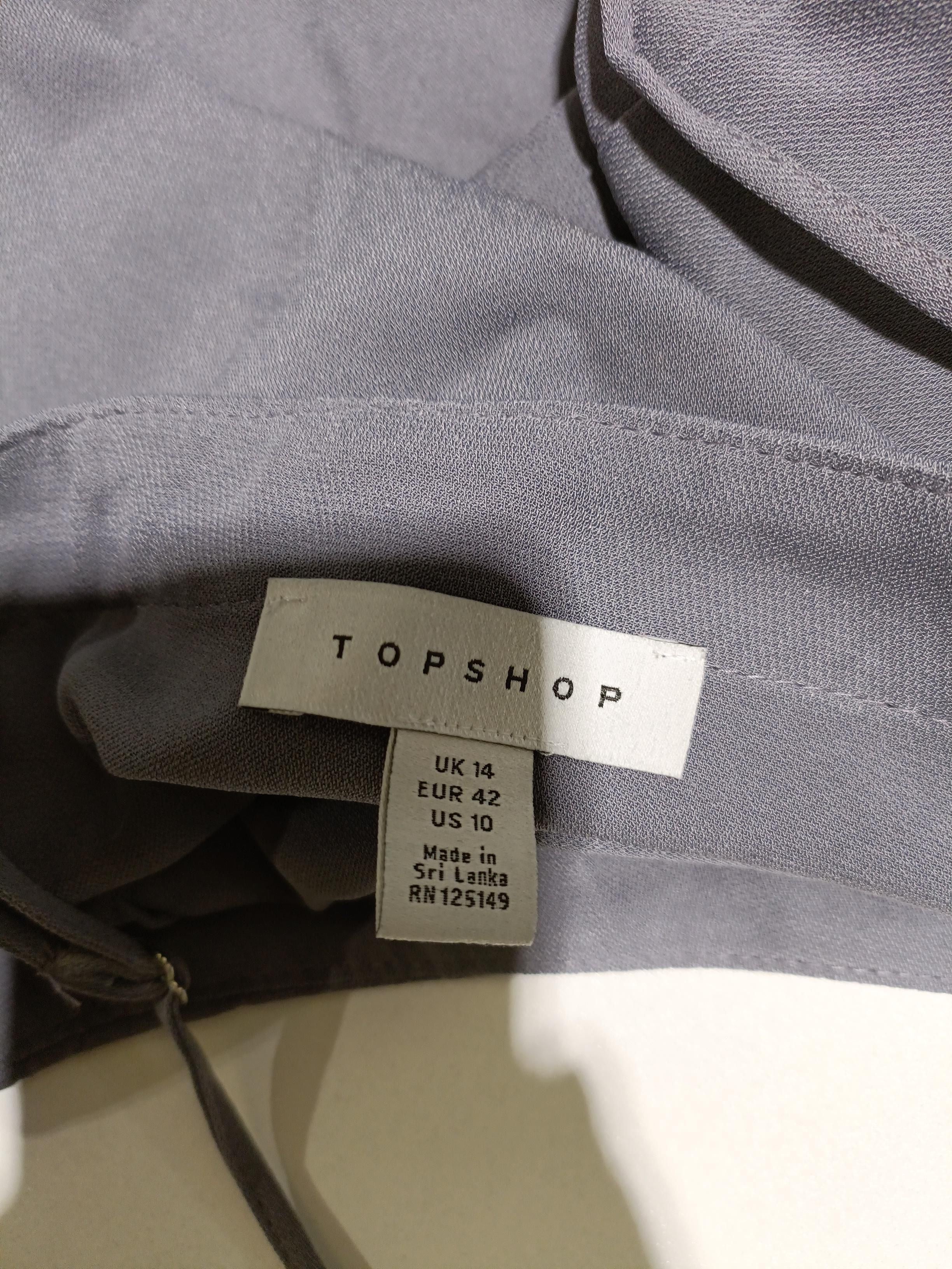 Topshop Women's T-Shirt L Grey 100% Polyester Sleeveless V-Neck Camisole - Image 5
