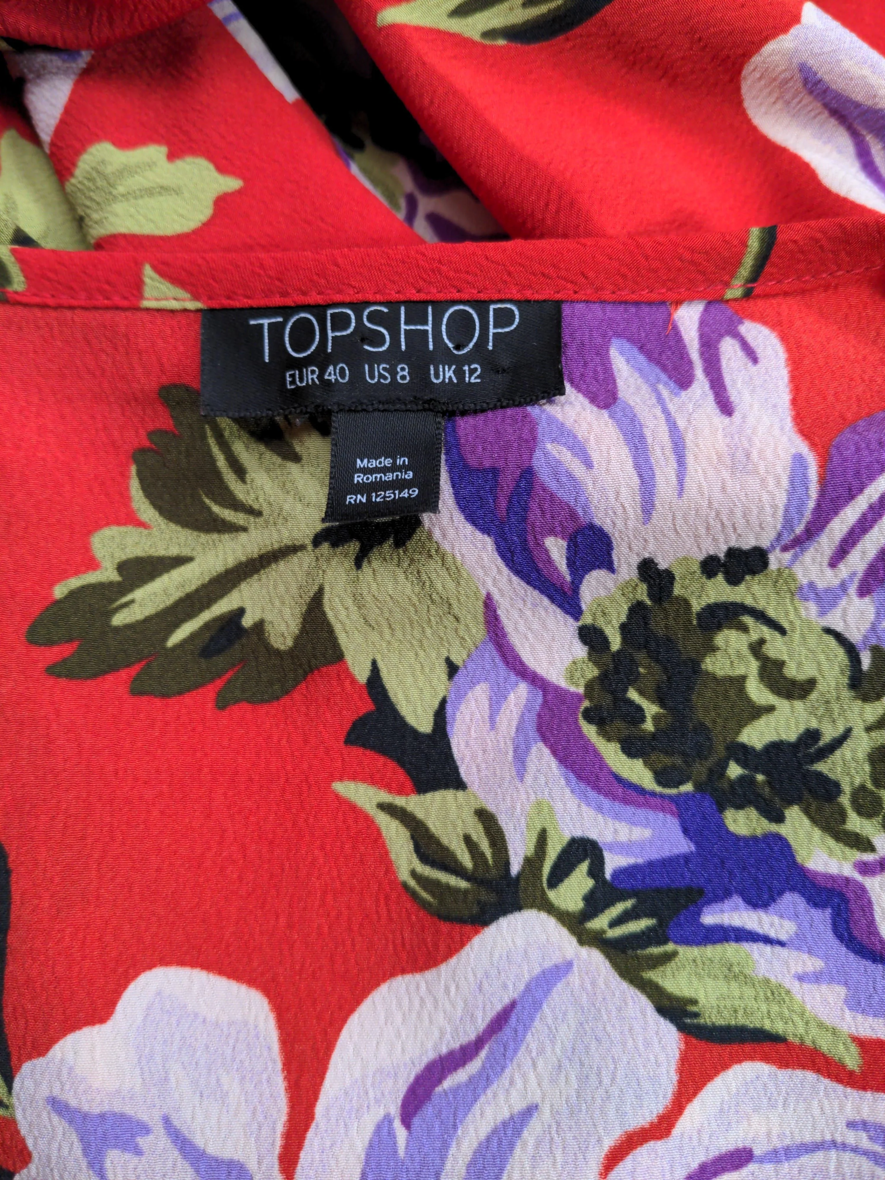 Topshop Women's Top M Red Floral 100% Polyester 3/4 Sleeve V-Neck Basic - Image 5