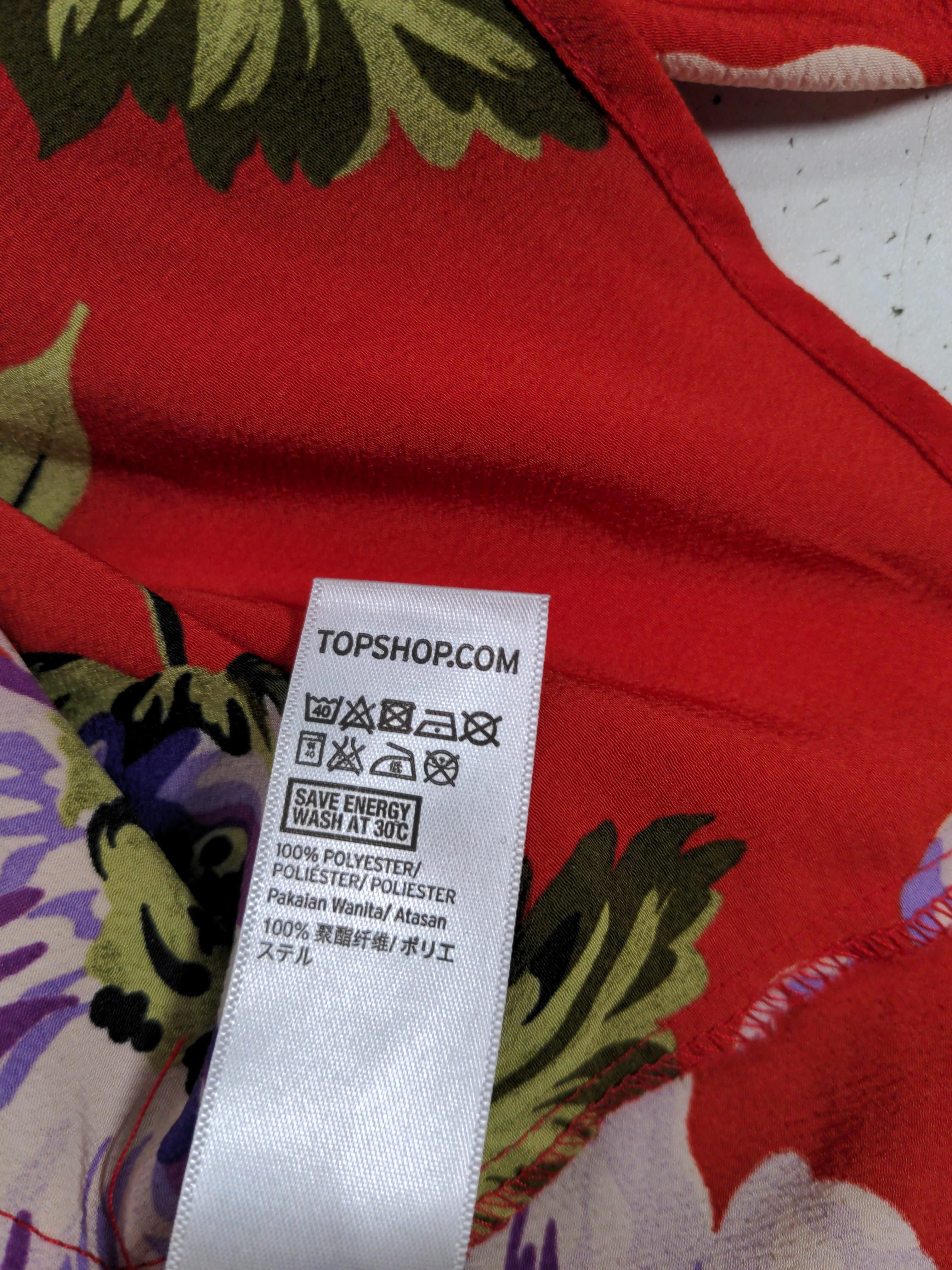 Topshop Women's Top M Red Floral 100% Polyester 3/4 Sleeve V-Neck Basic - Image 6