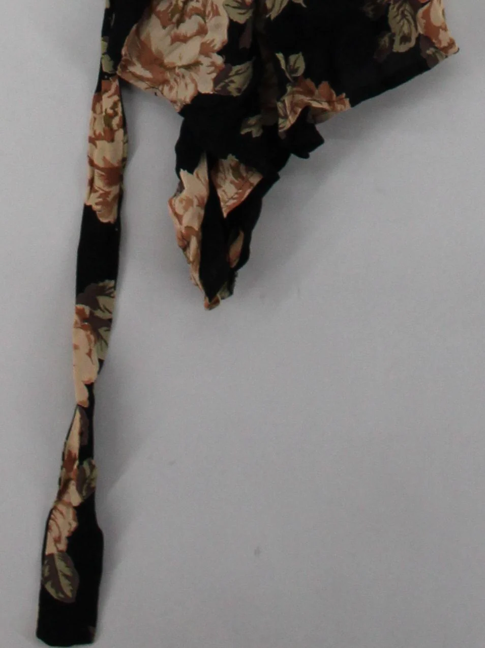 Topshop Women's Top S Black Floral 100% Viscose 3/4 Sleeve V-Neck Basic - Image 4