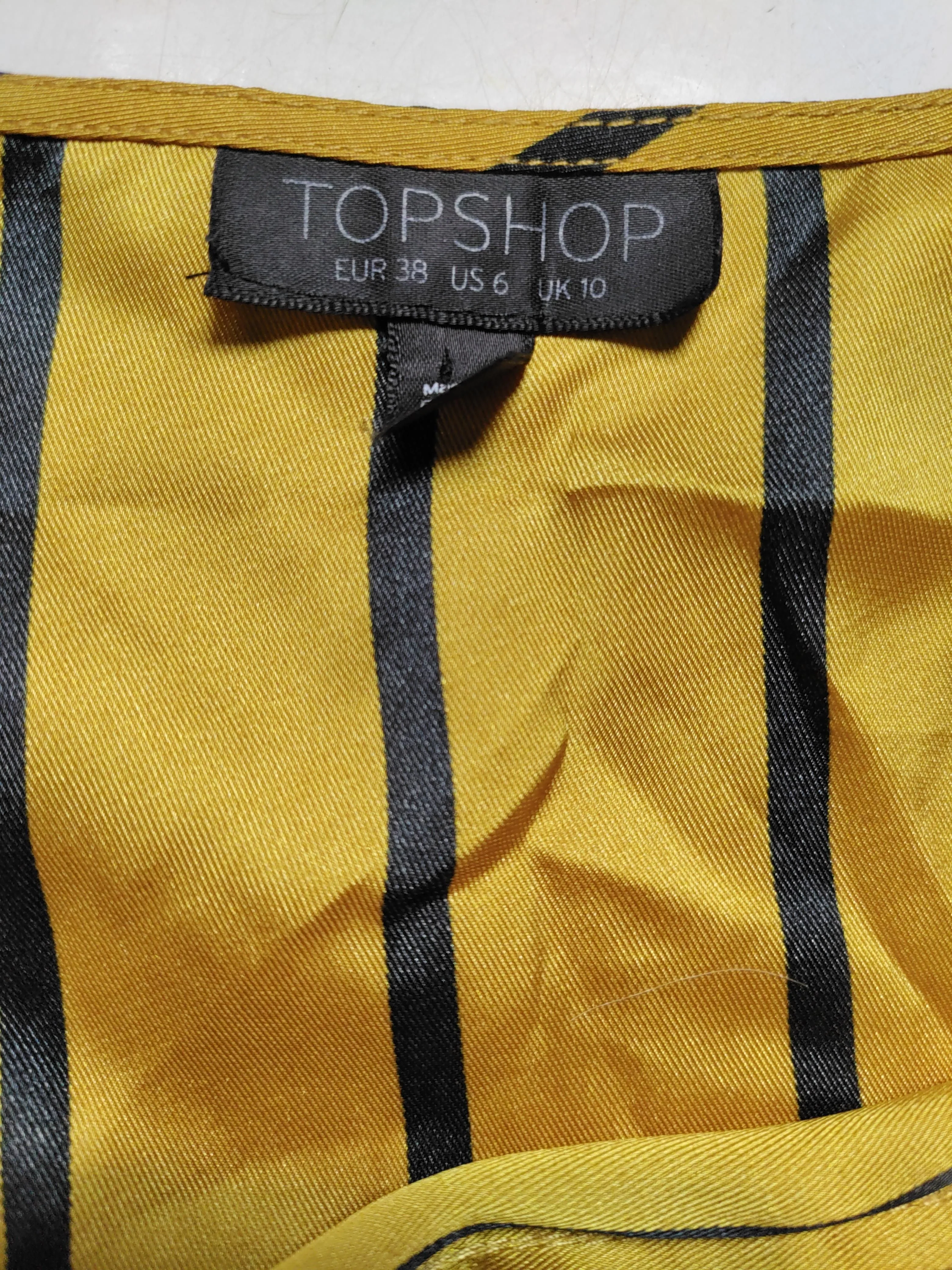 Topshop Women's Top UK 10 Gold Striped 100% Polyester 3/4 Sleeve V-Neck Cropped - Image 5