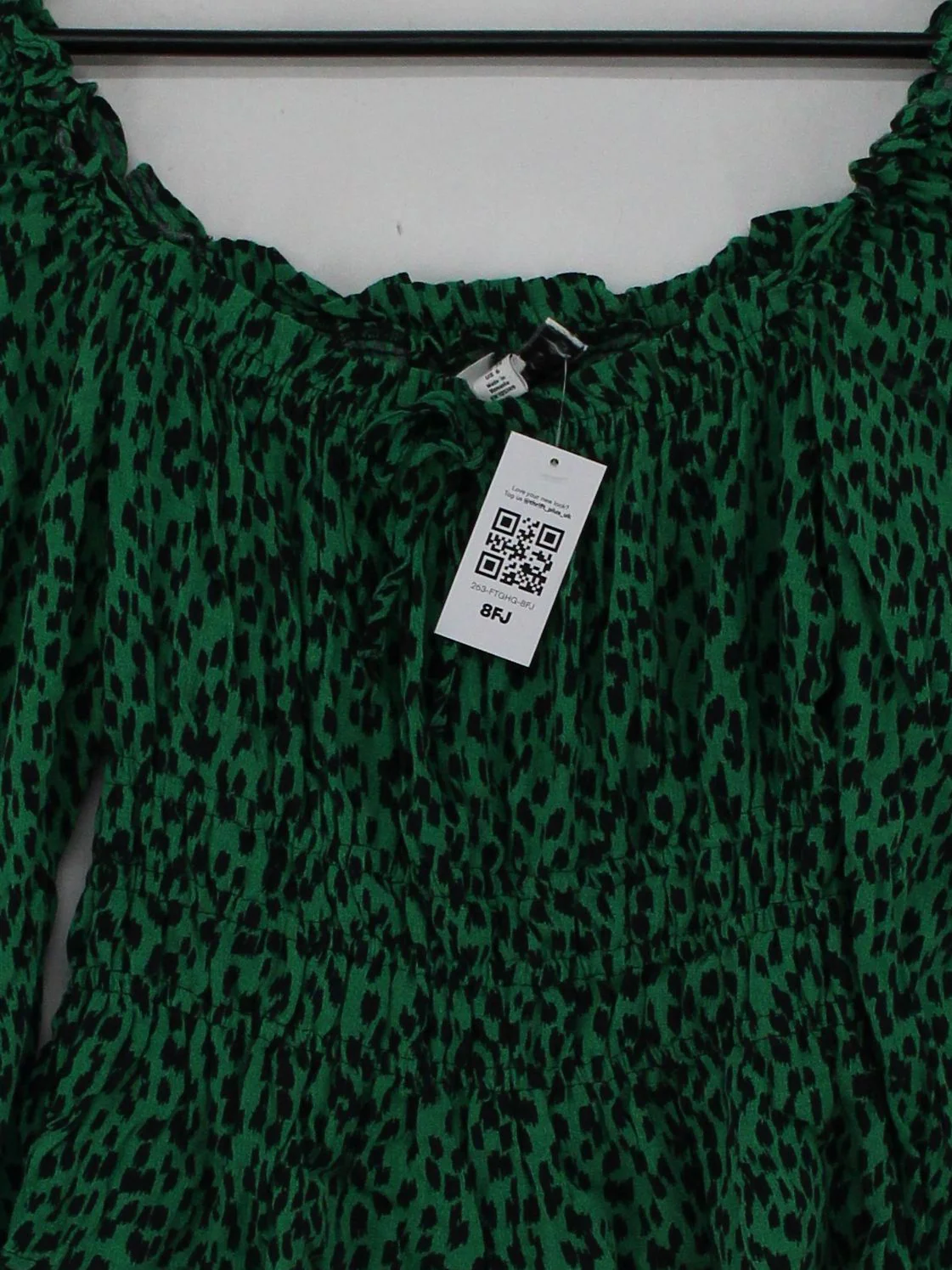 Topshop Women's Top UK 10 Green Viscose with Polyester Cropped - Image 3