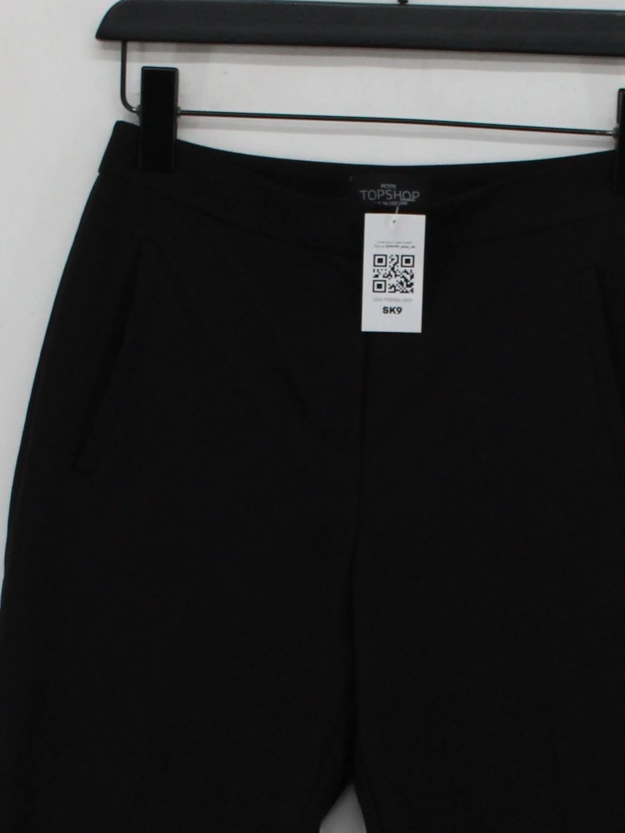 Topshop Women's Trousers UK 6 Black Polyester with Viscose, Elastane Cropped - Image 3