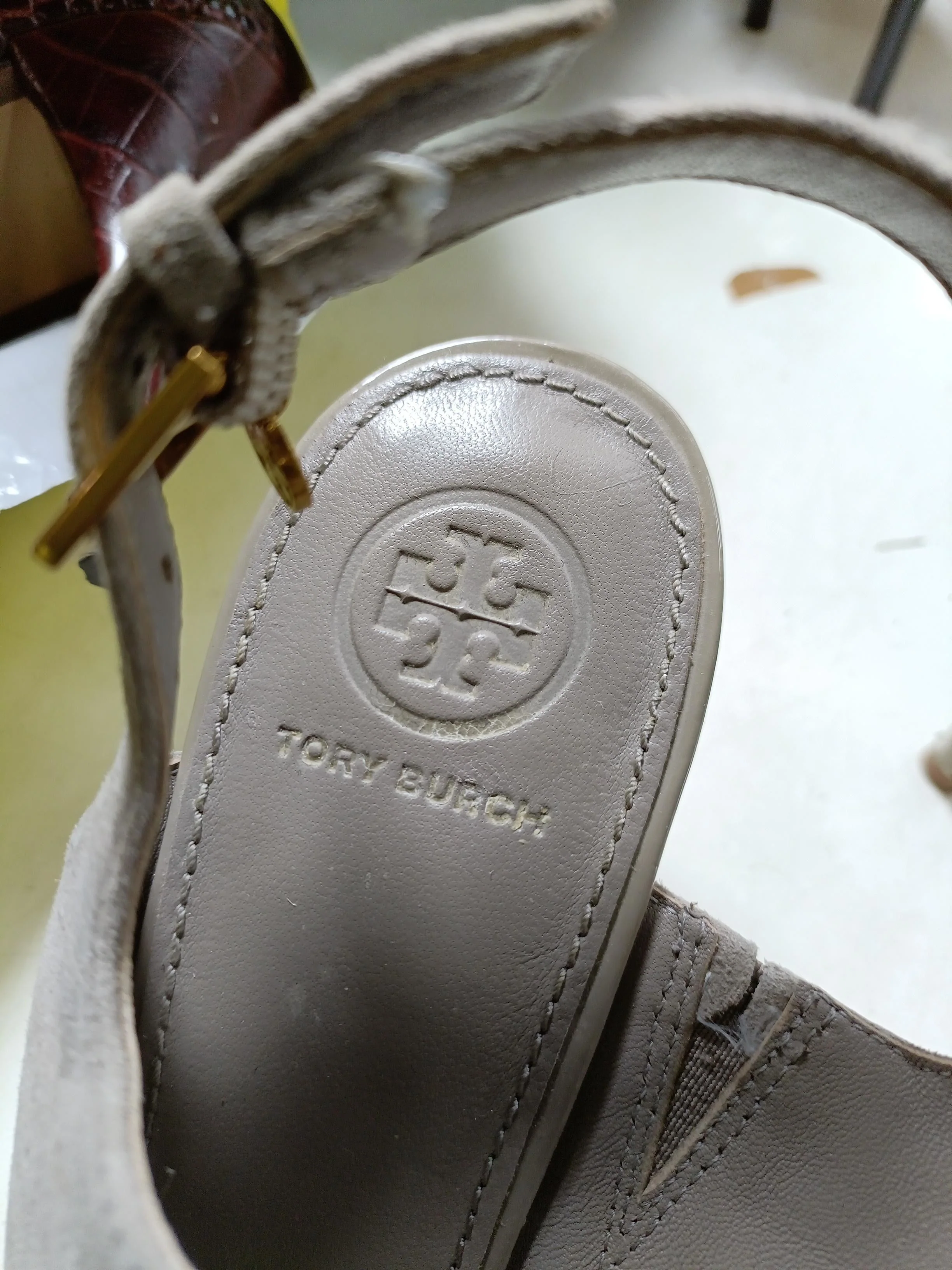 Tory Burch Women's Heels UK 5 Tan Leather with Suede Court - Image 10