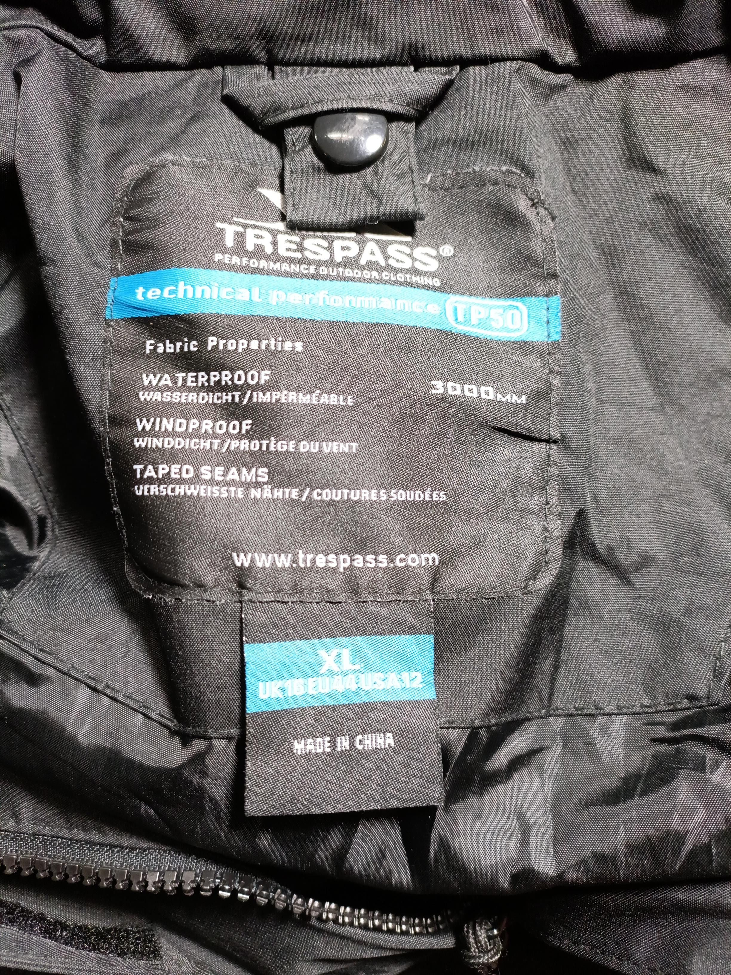 Trespass Windbreaker jacket black - Image 6