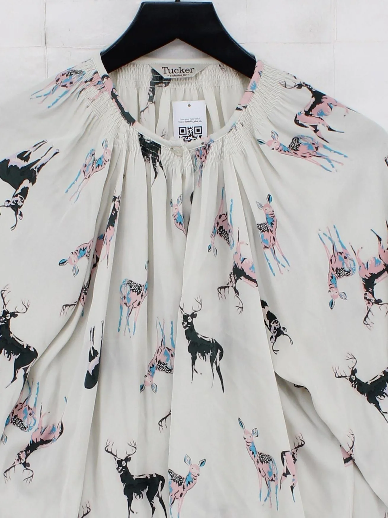 Tucker Women's Blouse M White Silk with Spandex Basic - Image 3