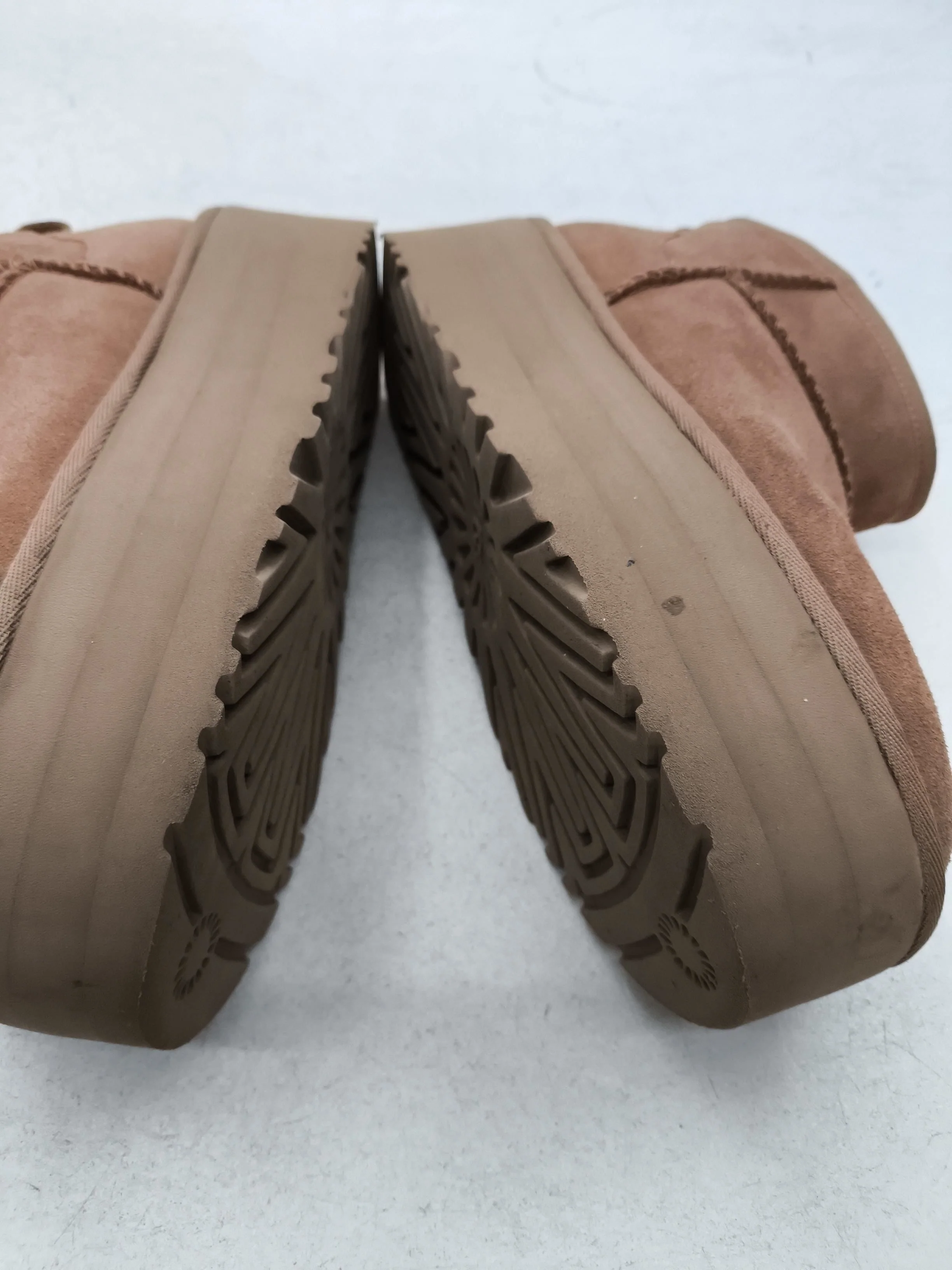 UGG Women's Boots UK 4 Brown Suede with Animal Fur Platform - Image 7