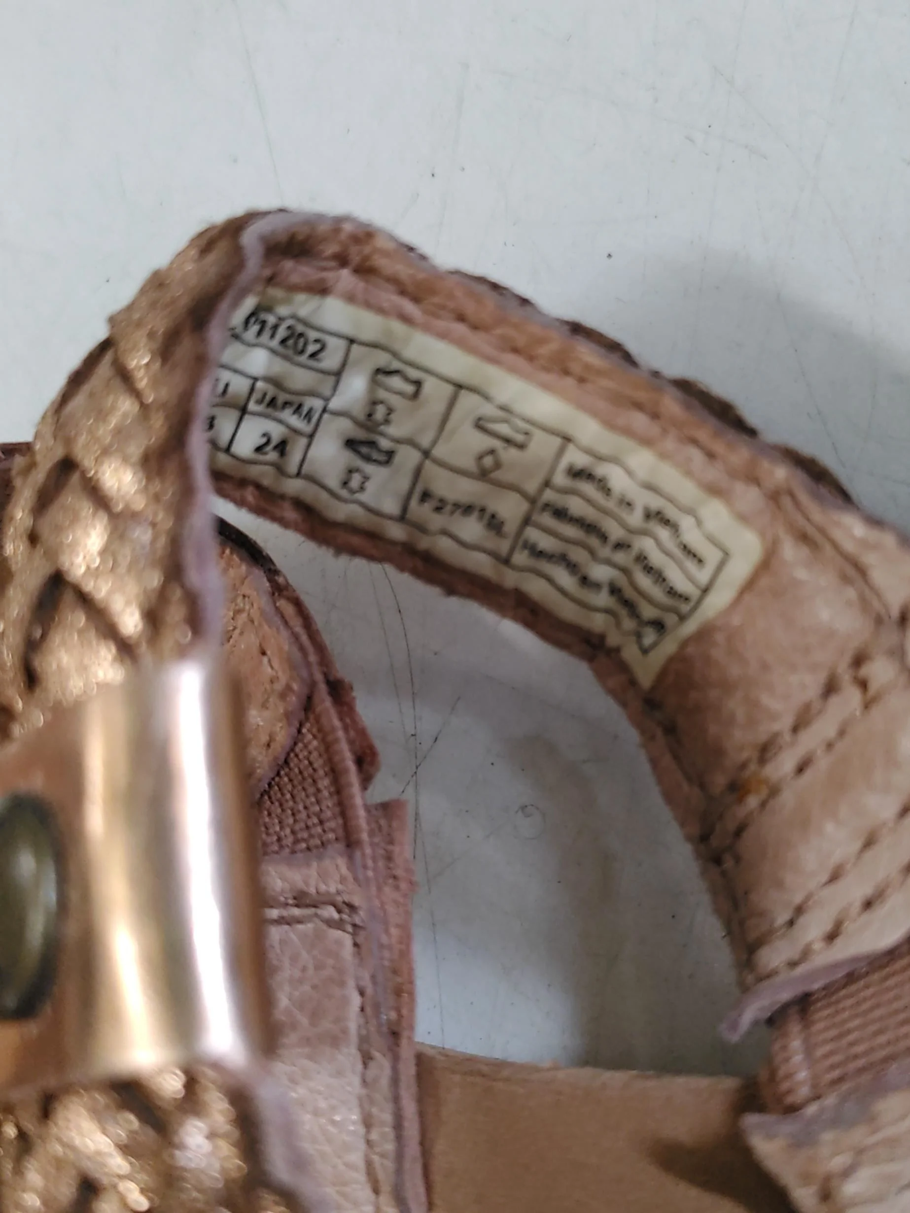 UGG Women's Sandals UK 5 Gold 100% Leather Flip-Flop - Image 10