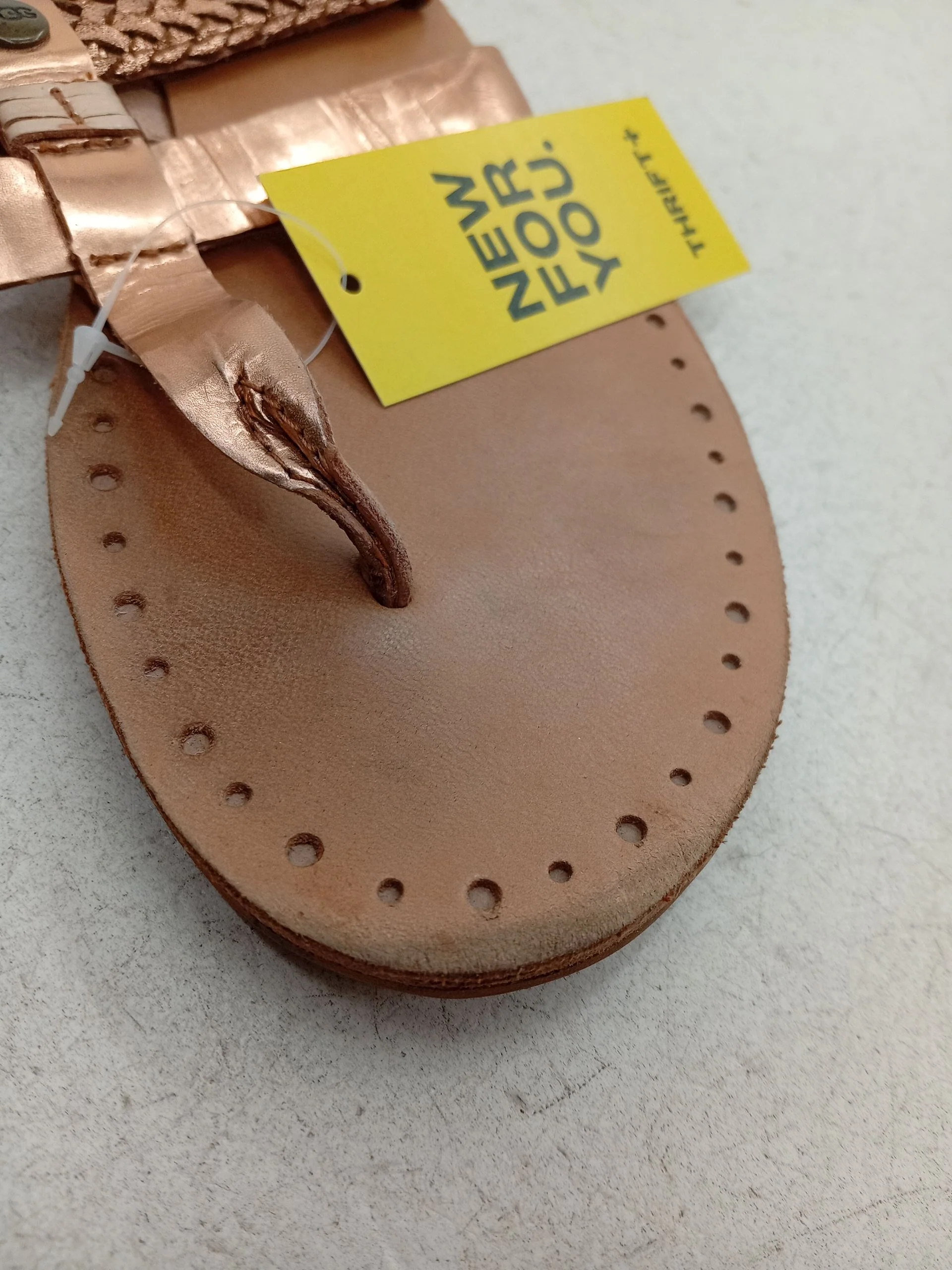 UGG Women's Sandals UK 5 Gold 100% Leather Flip-Flop - Image 8