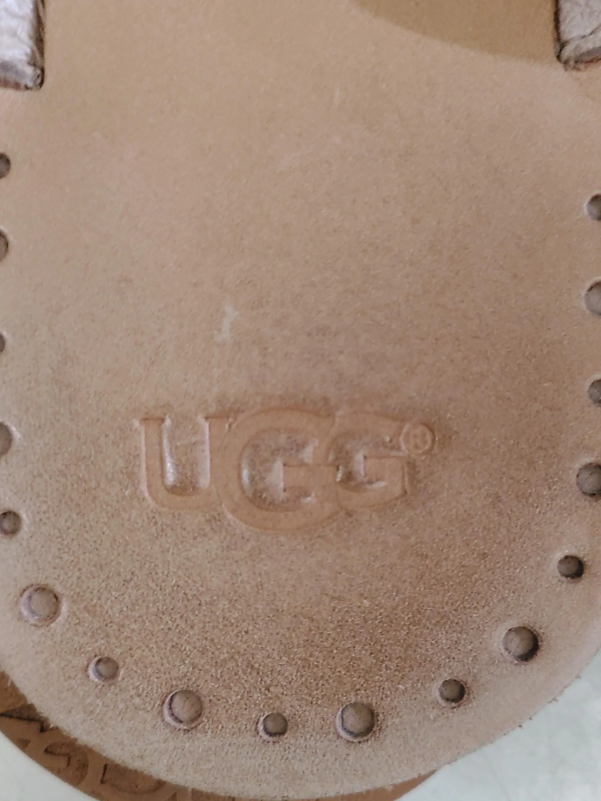 UGG Women's Sandals UK 5 Gold 100% Leather Flip-Flop - Image 9