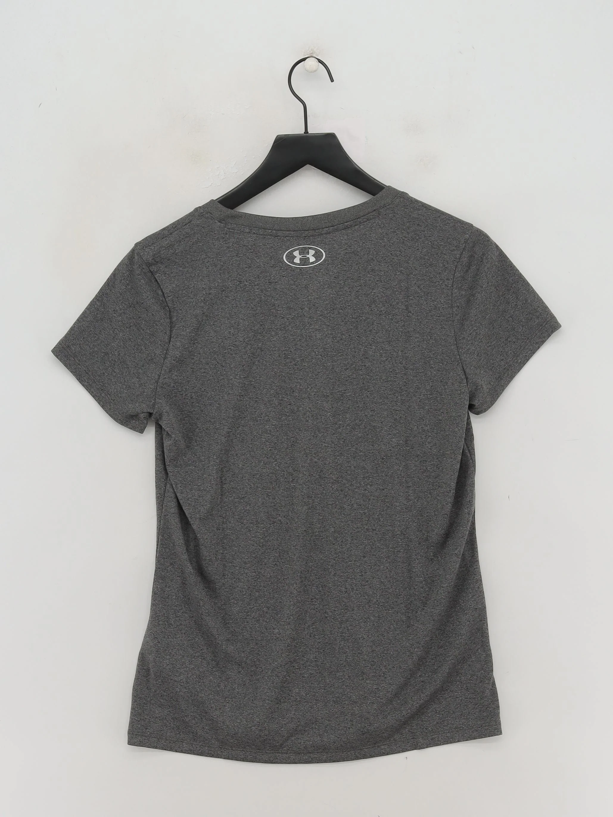 Under Armour Women's T-Shirt M Grey 100% Polyester Basic New with tags - Image 2