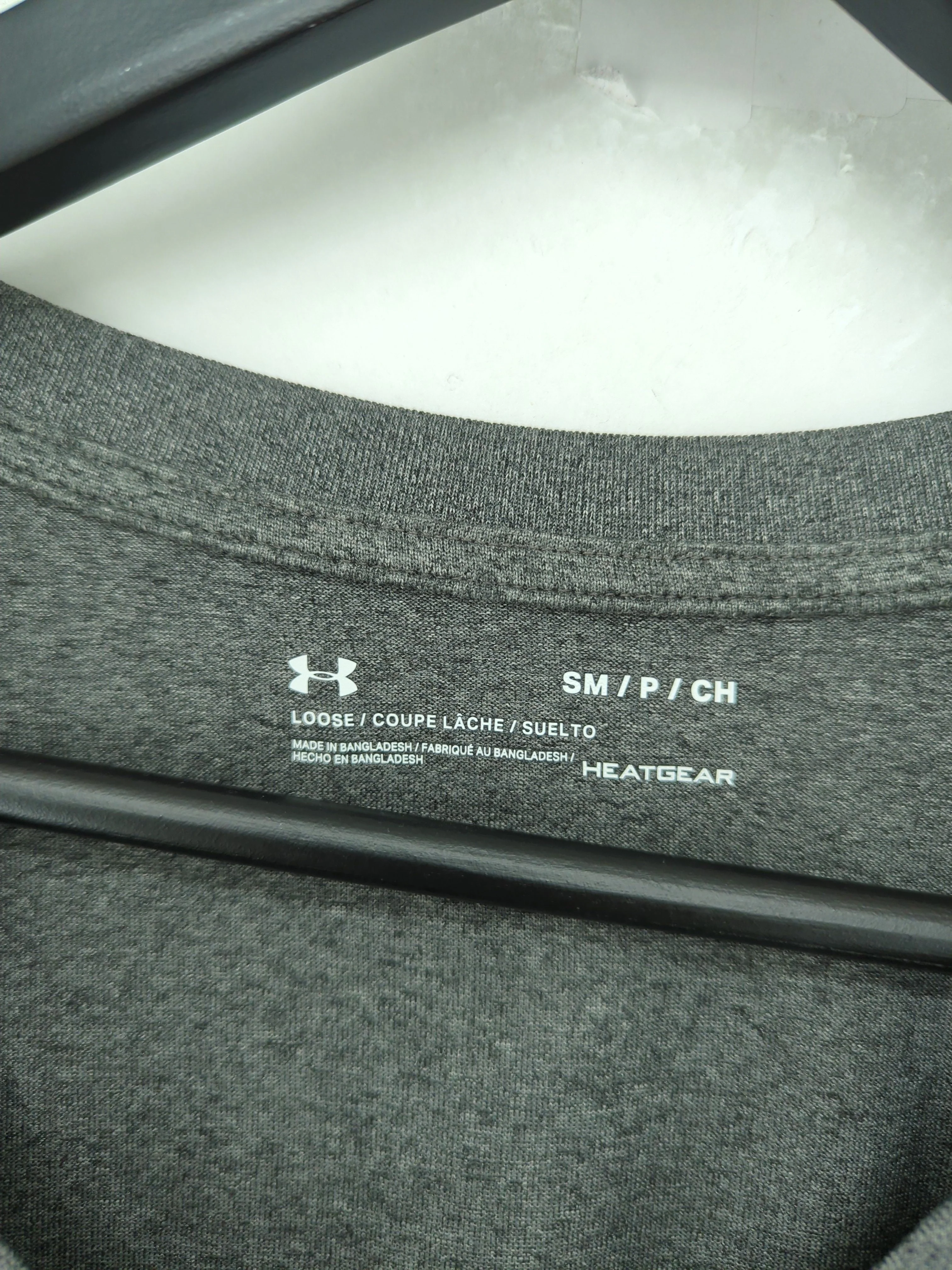 Under Armour Women's T-Shirt S Grey 100% Polyester Basic New with tags - Image 5