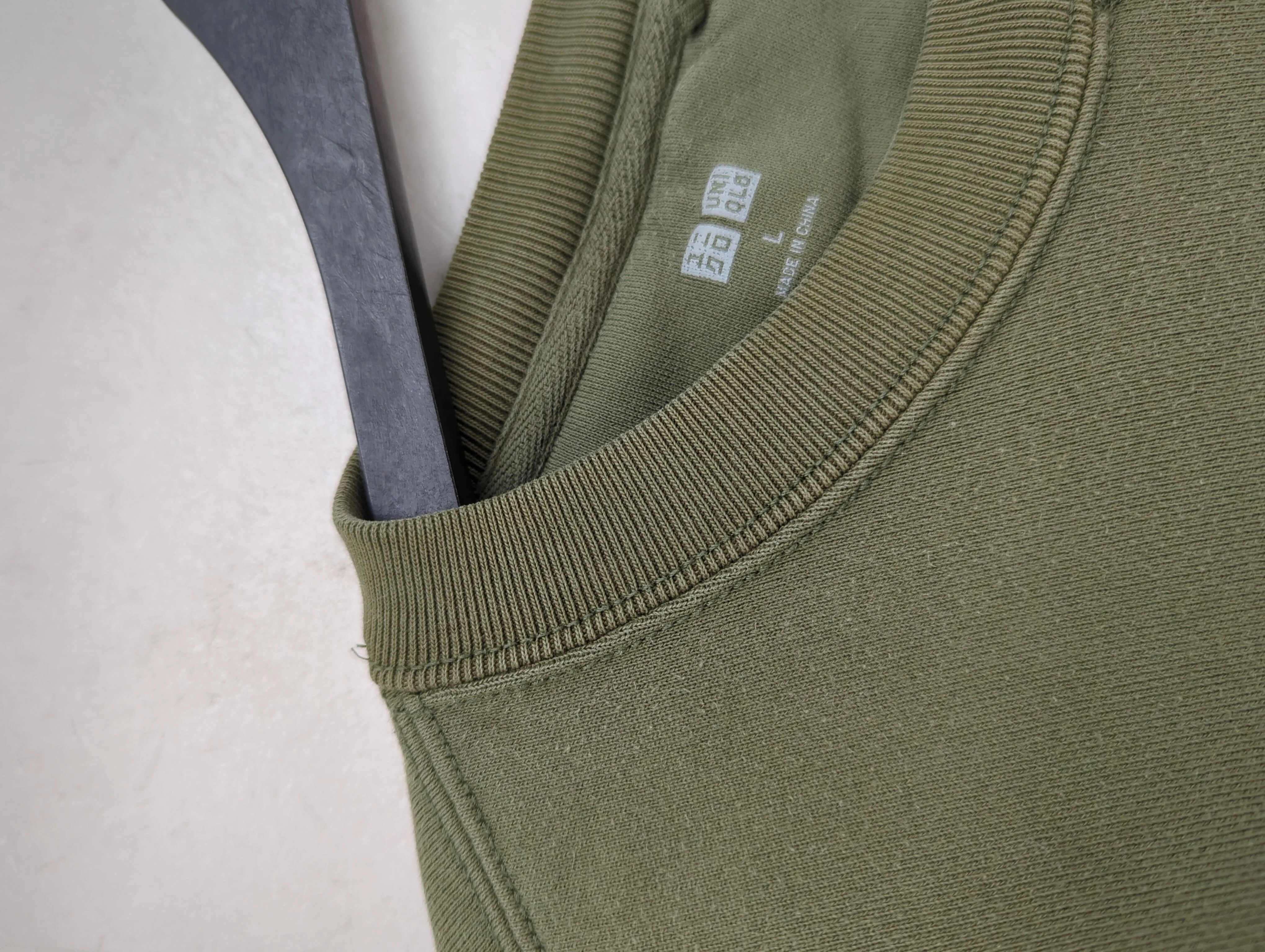 Uniqlo Men's Hoodie L Green 100% Cotton Pullover - Image 5