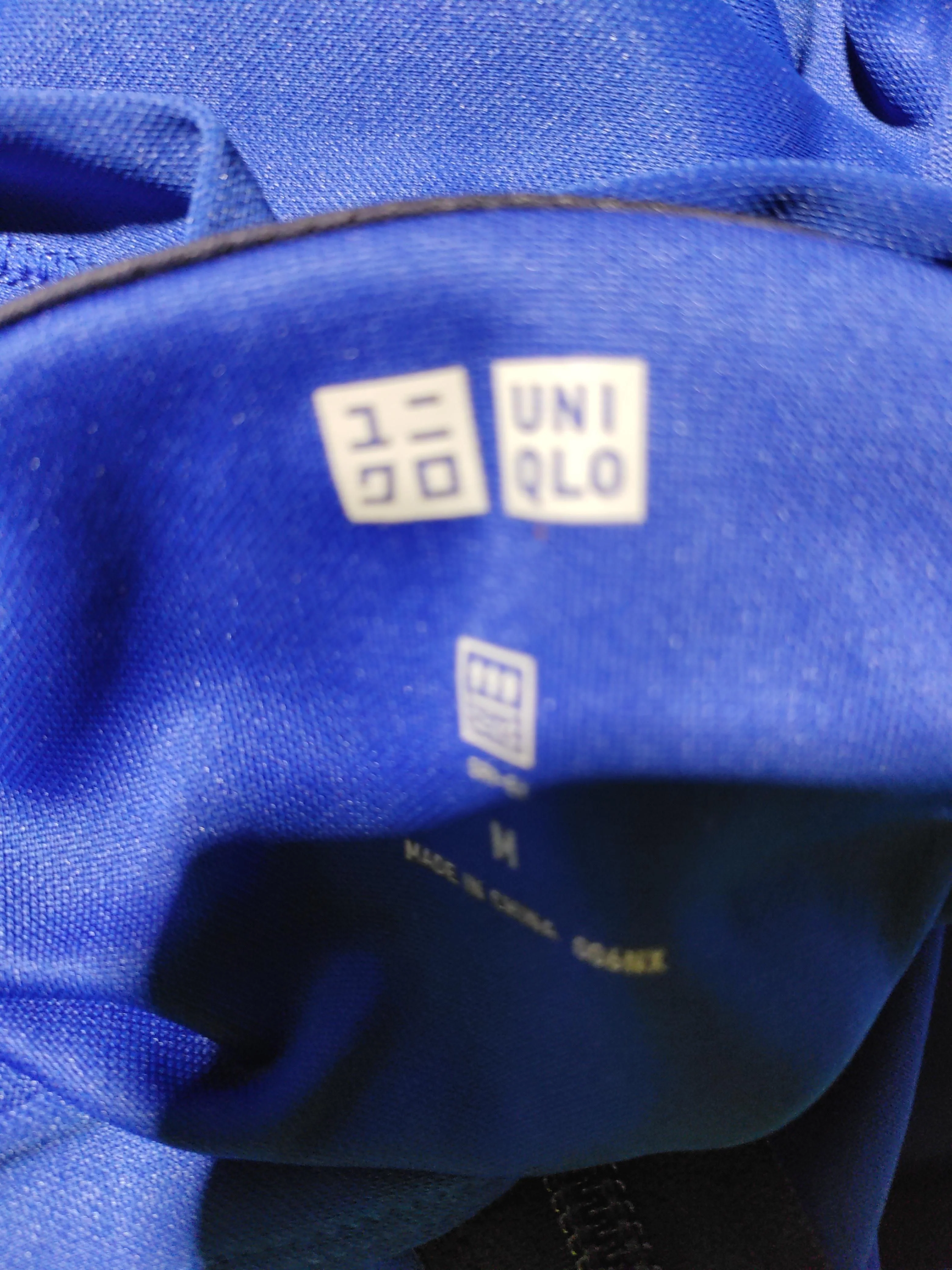 Uniqlo Men's Hoodie M Blue 100% Polyester Pullover - Image 5