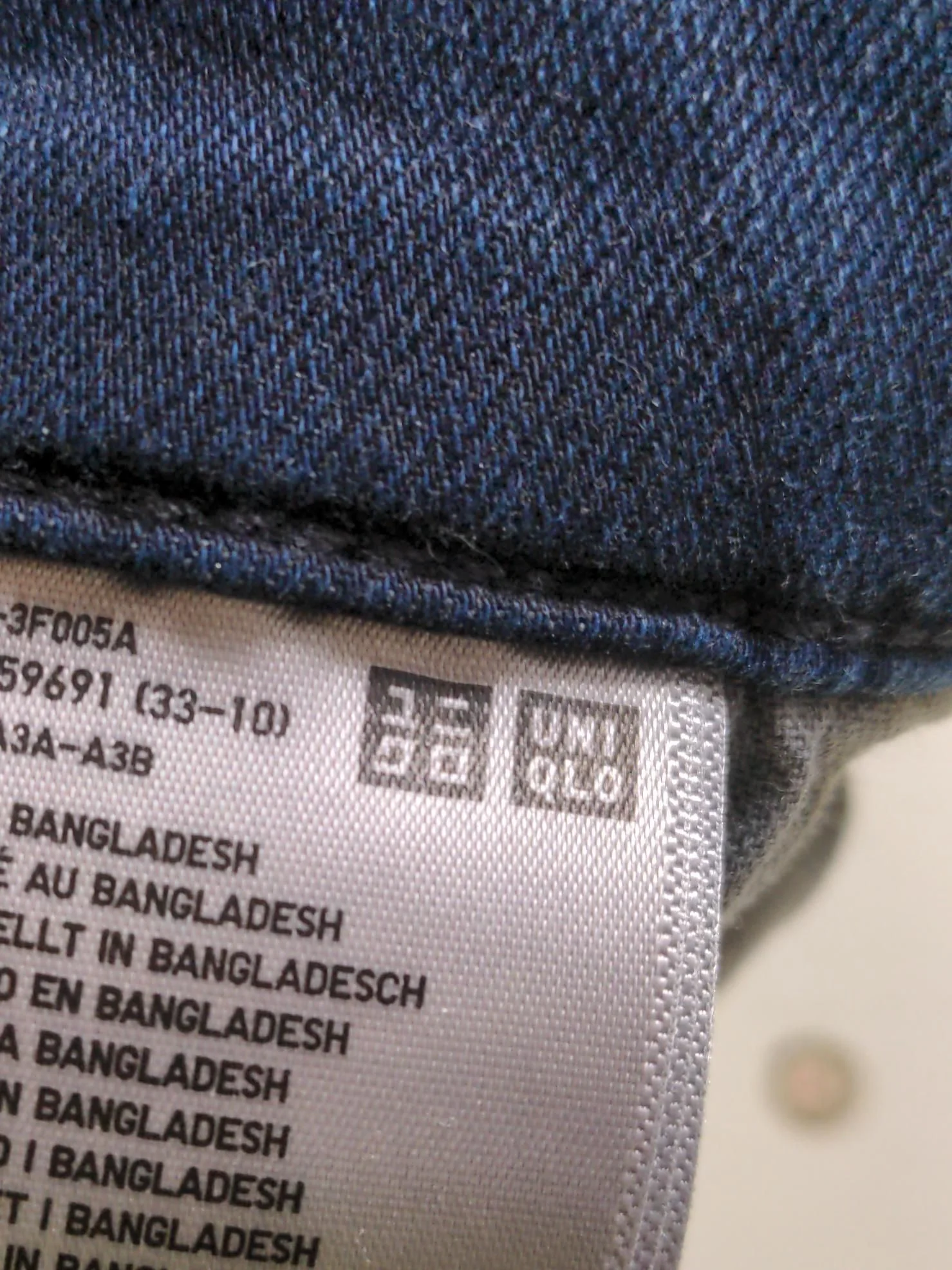 Uniqlo Men's Jeans L Blue Cotton with Lyocell Modal, Elastane Straight - Image 6