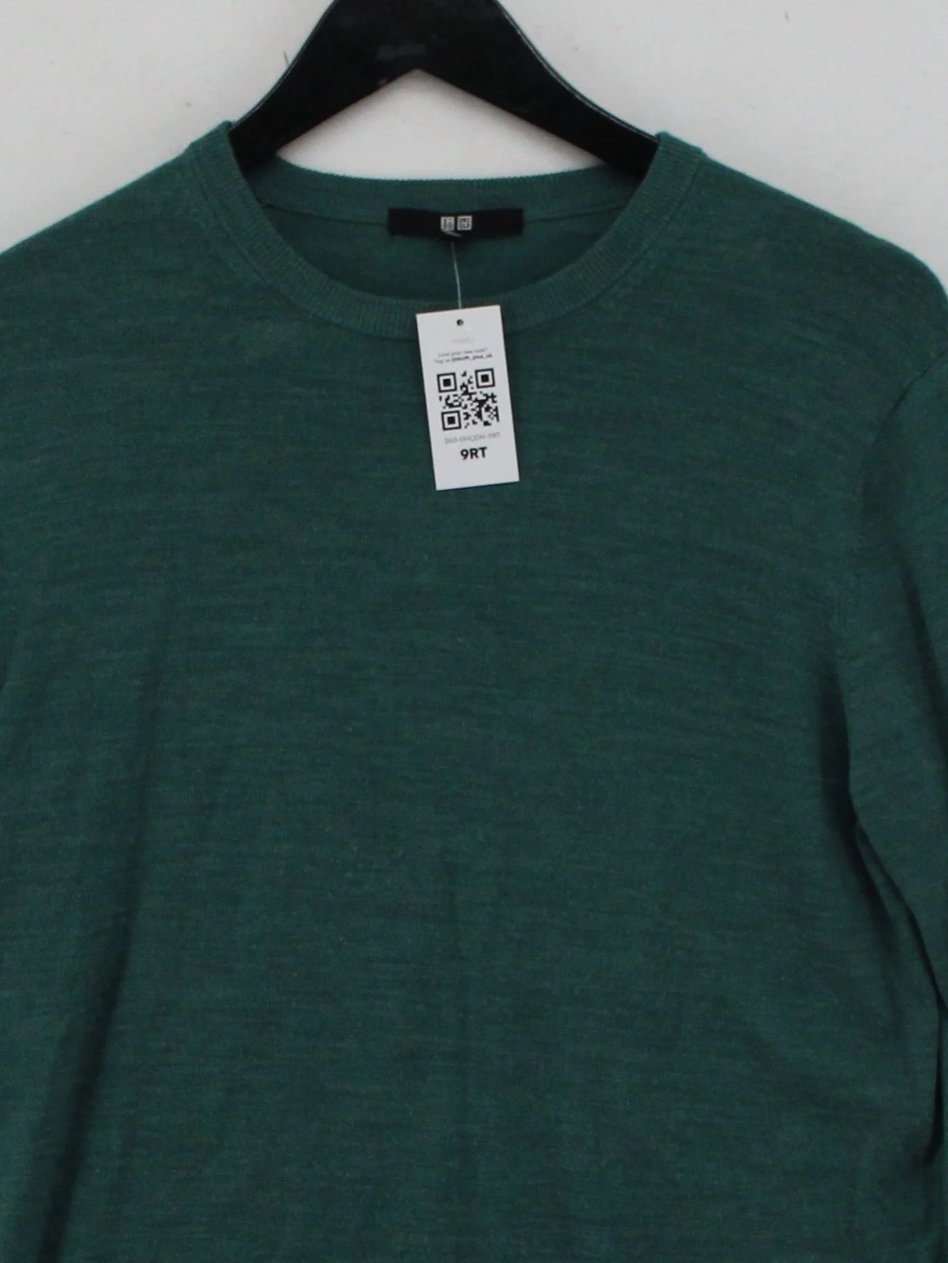 Uniqlo Men's Jumper M Green 100% Wool Round Neck Pullover - Image 3
