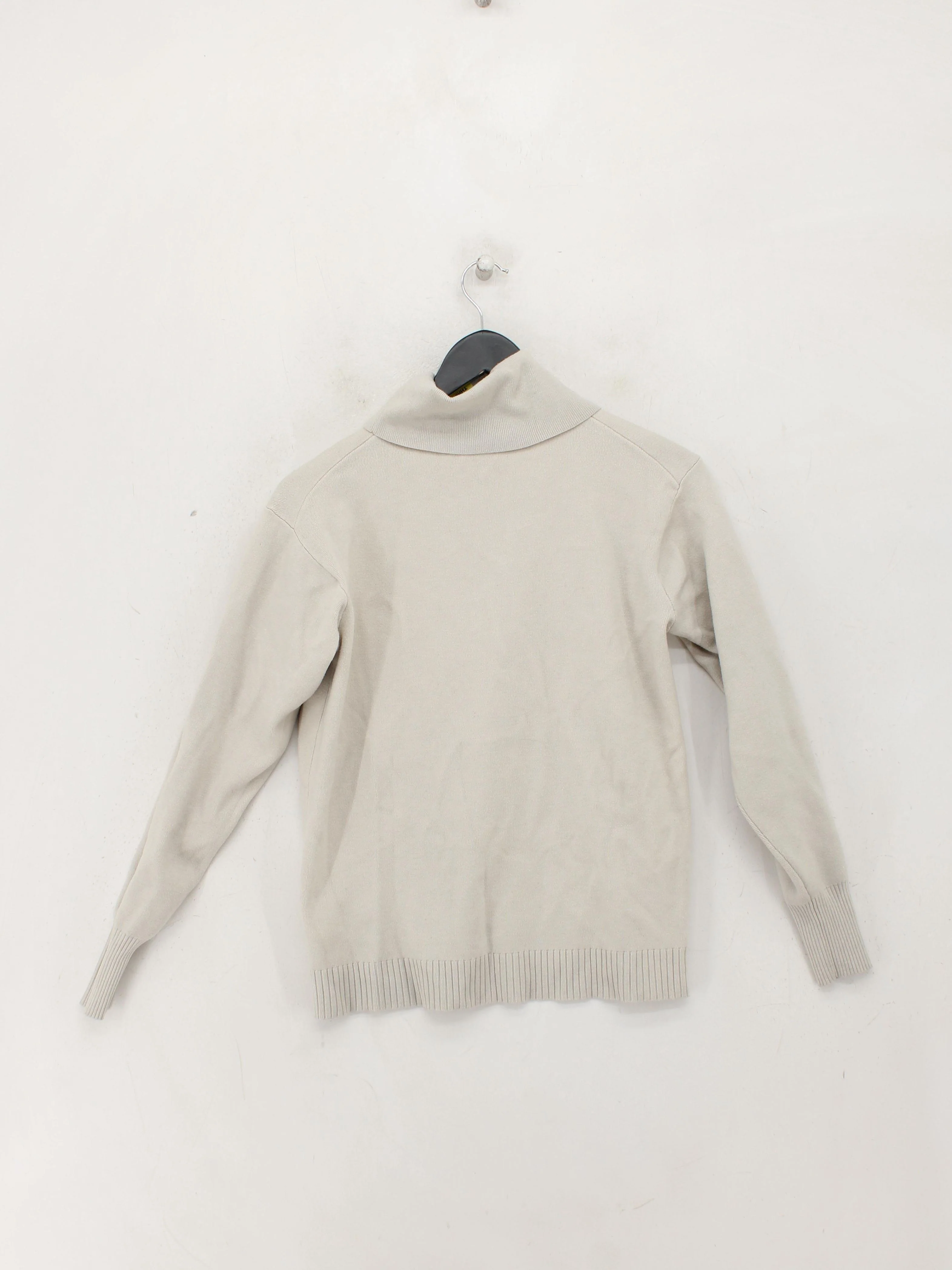Uniqlo Men's Jumper XS Cream Acrylic - Image 2