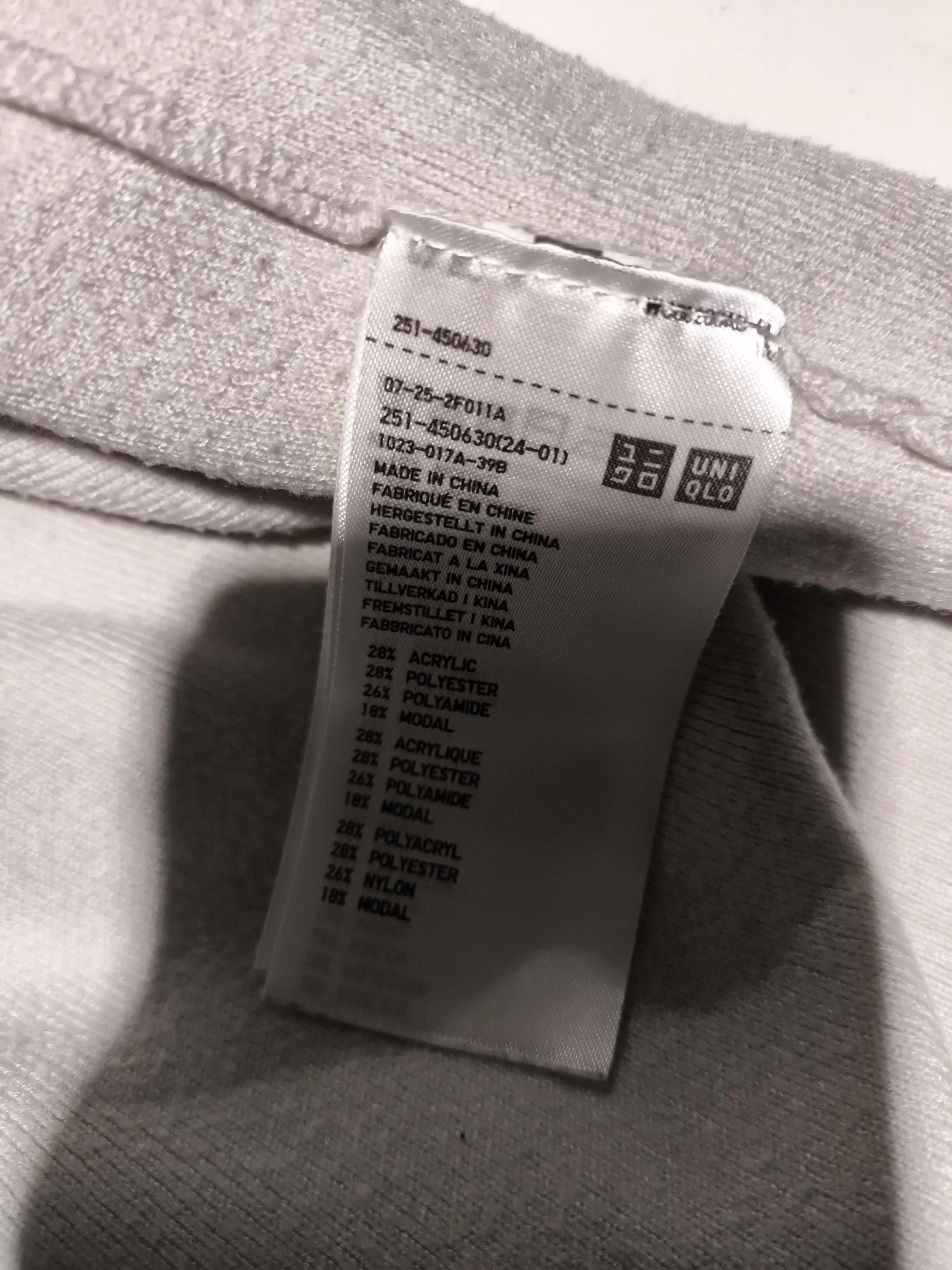 Uniqlo Men's Jumper XS Cream Acrylic - Image 7