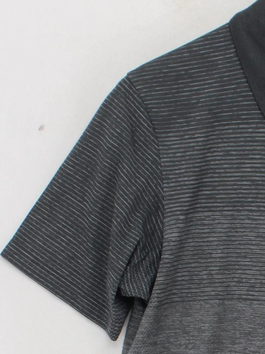 Uniqlo Men's Polo S Grey Striped Polyester with Polyamide Basic - Image 4