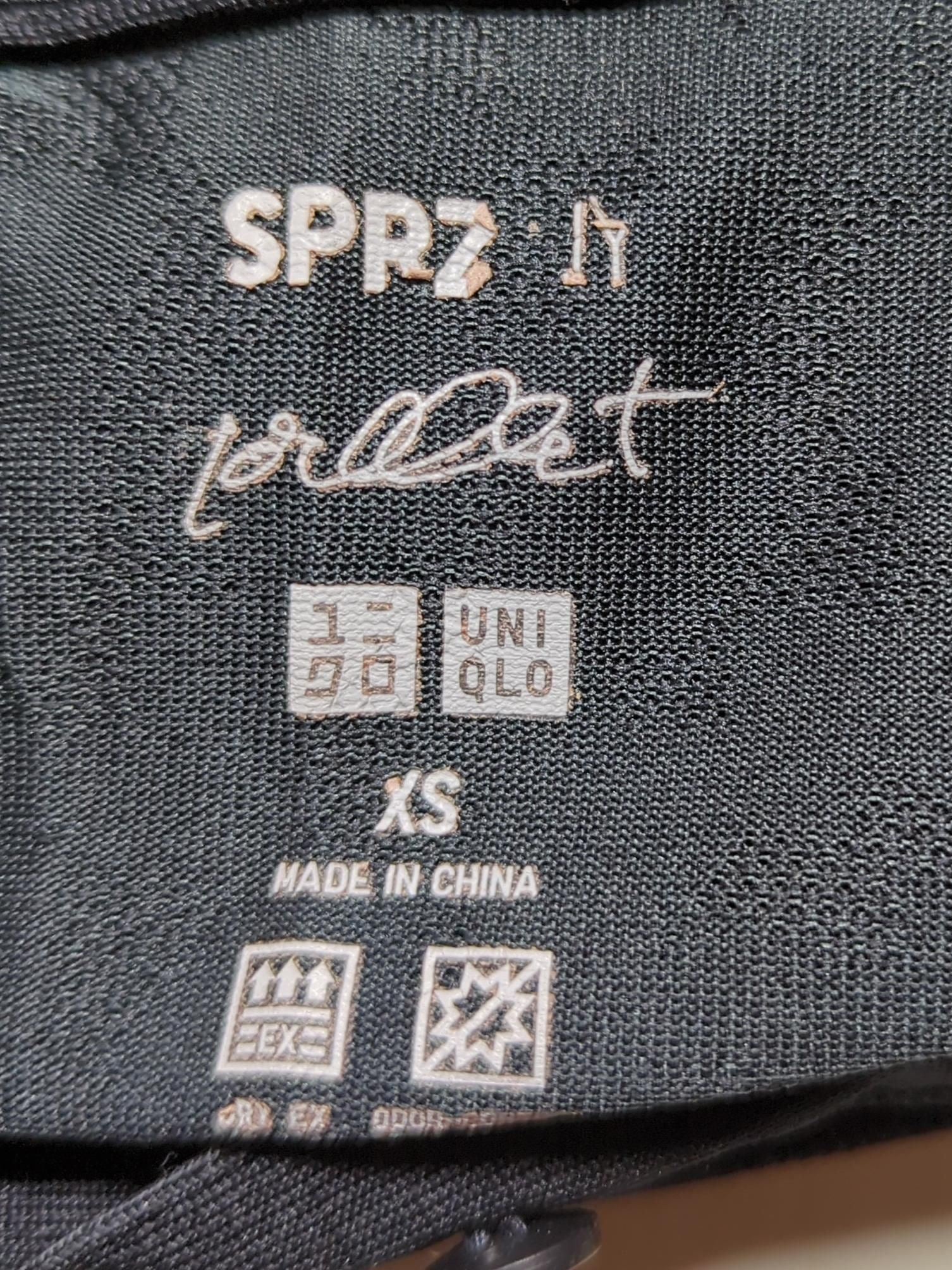 Uniqlo Men's Polo XS Black 100% Polyester Basic - Image 5