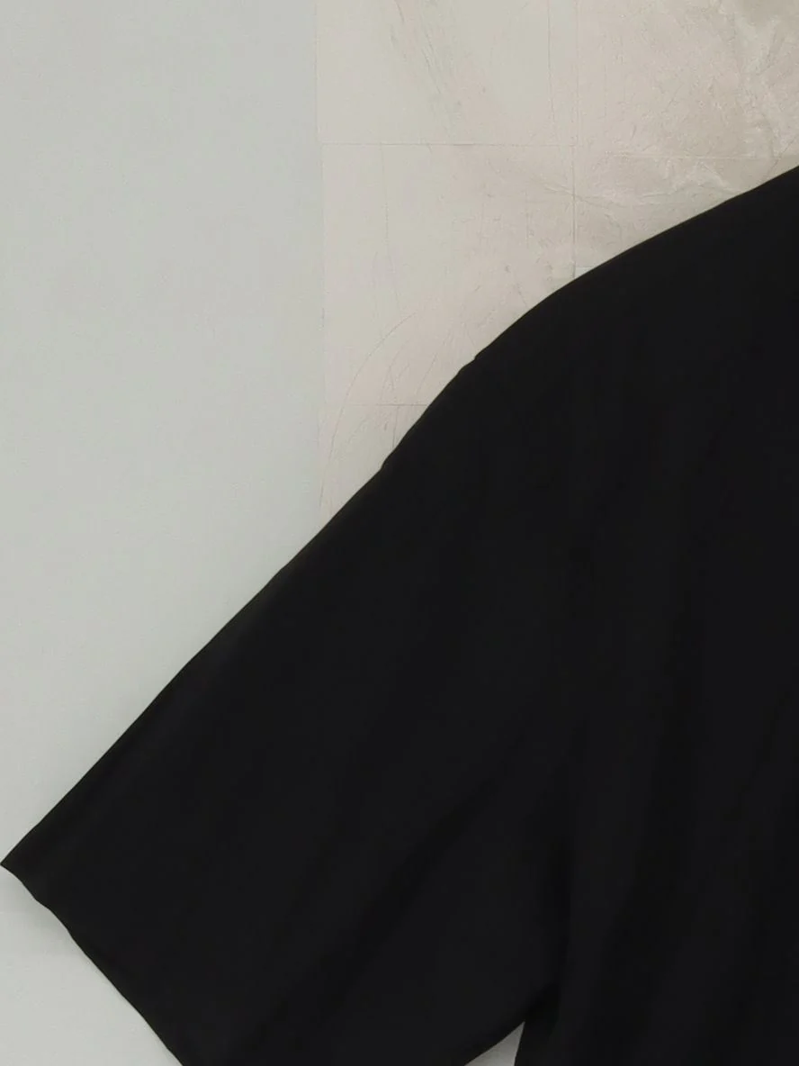 Uniqlo Men's Shirt L Black Viscose with Cotton Basic - Image 4