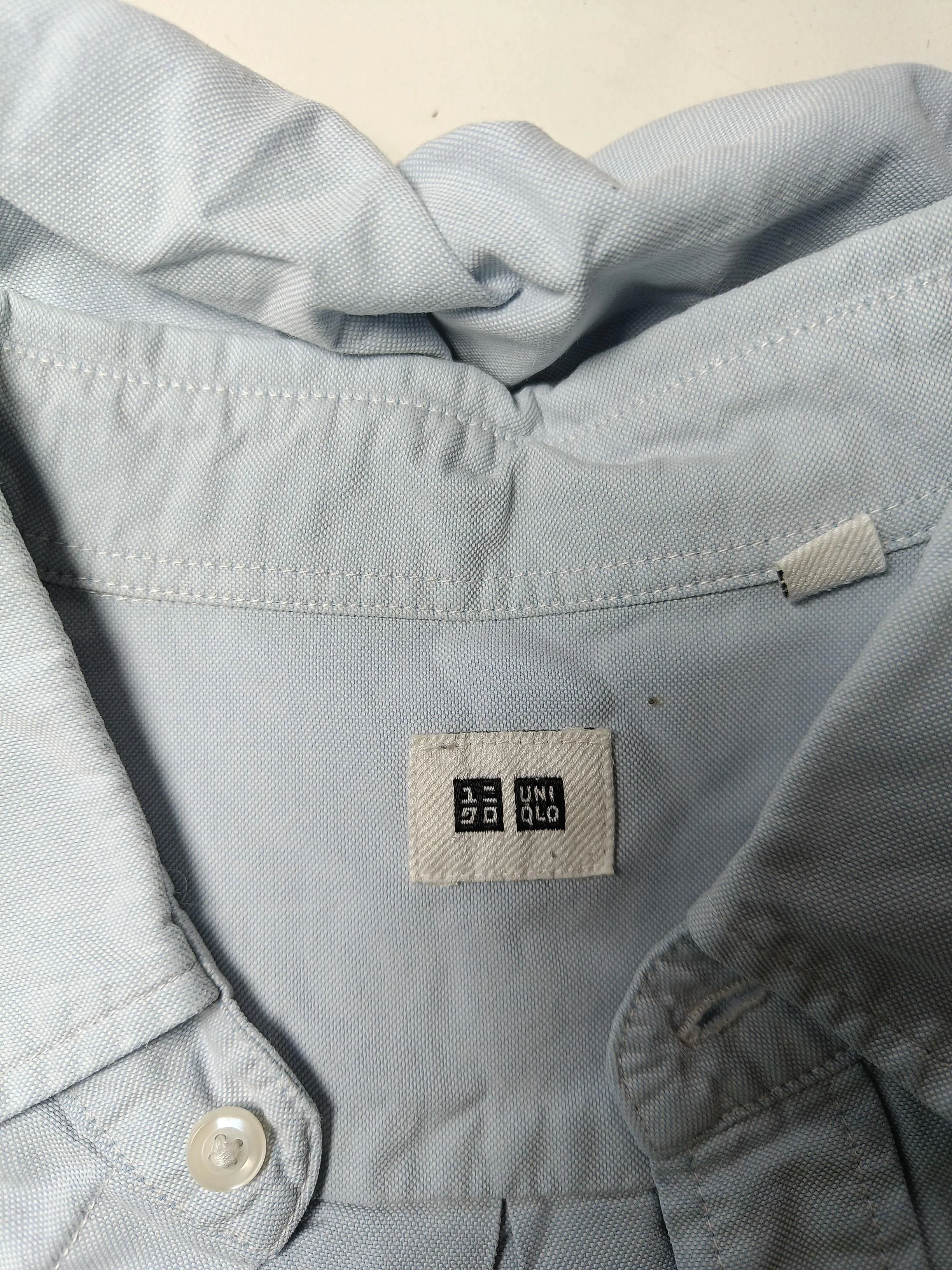Uniqlo Men's Shirt M Blue 100% Cotton Basic - Image 5