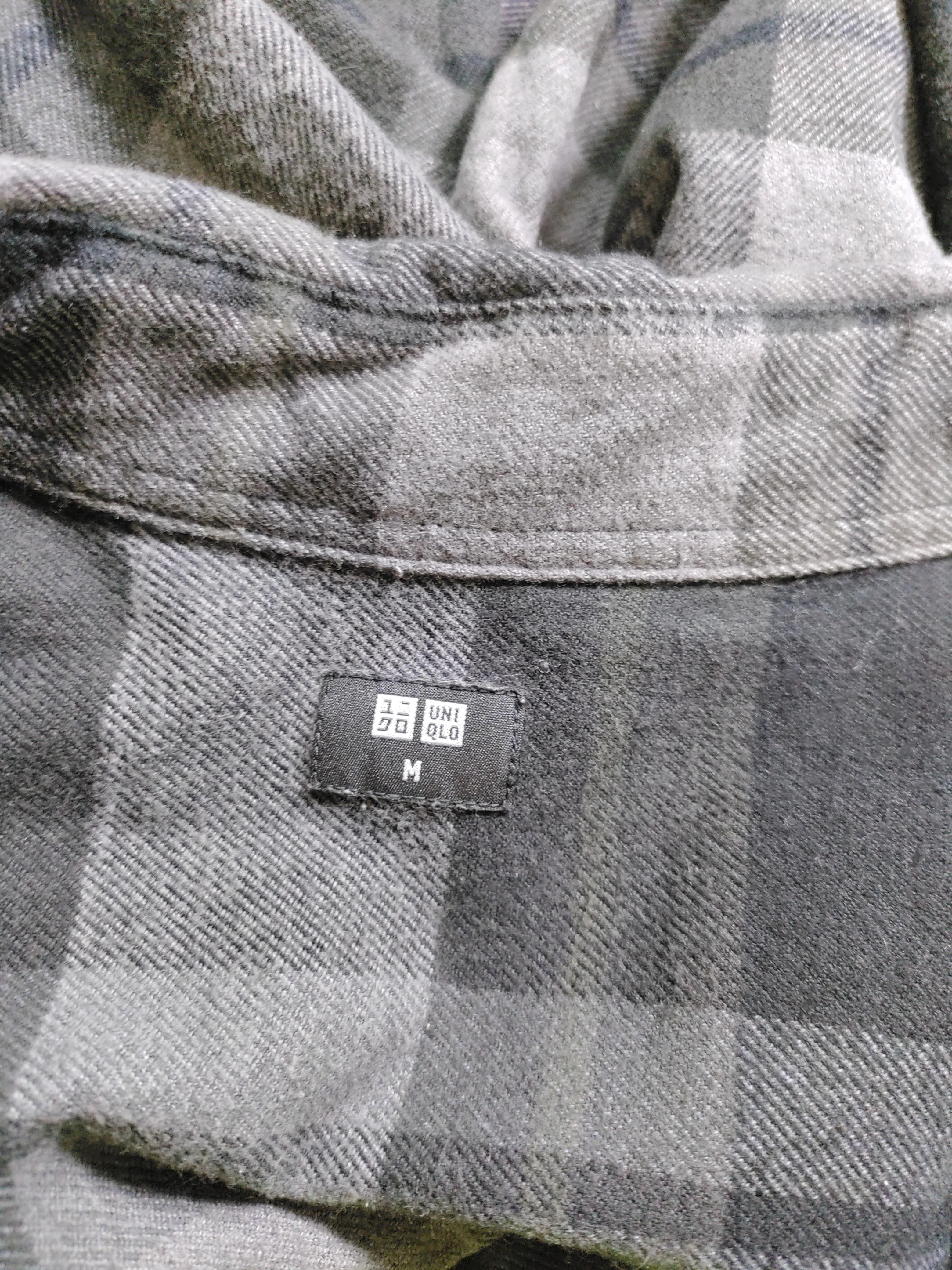 Uniqlo Men's Shirt M Grey Checkered 100% Cotton Basic - Image 5