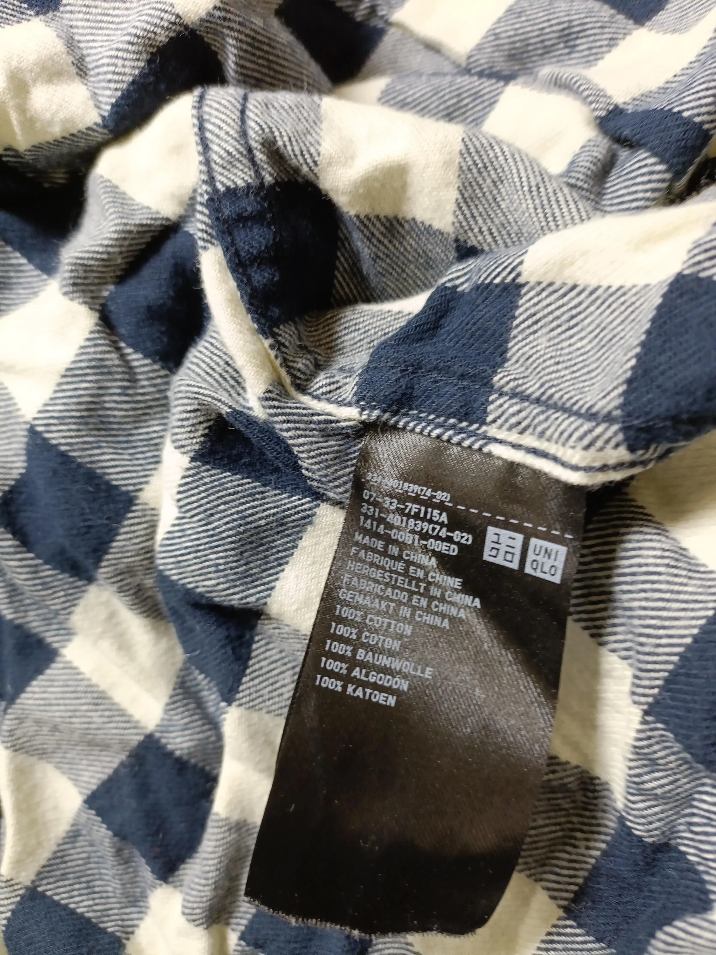 Uniqlo Men's Shirt XL Blue Checkered 100% Cotton Basic - Image 6