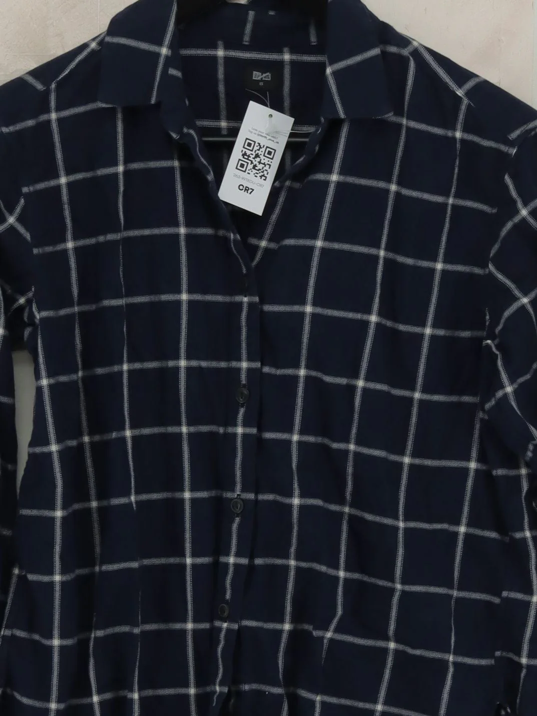 Uniqlo Men's Shirt XS Blue Checkered Cotton with Acrylic, Viscose Basic - Image 3
