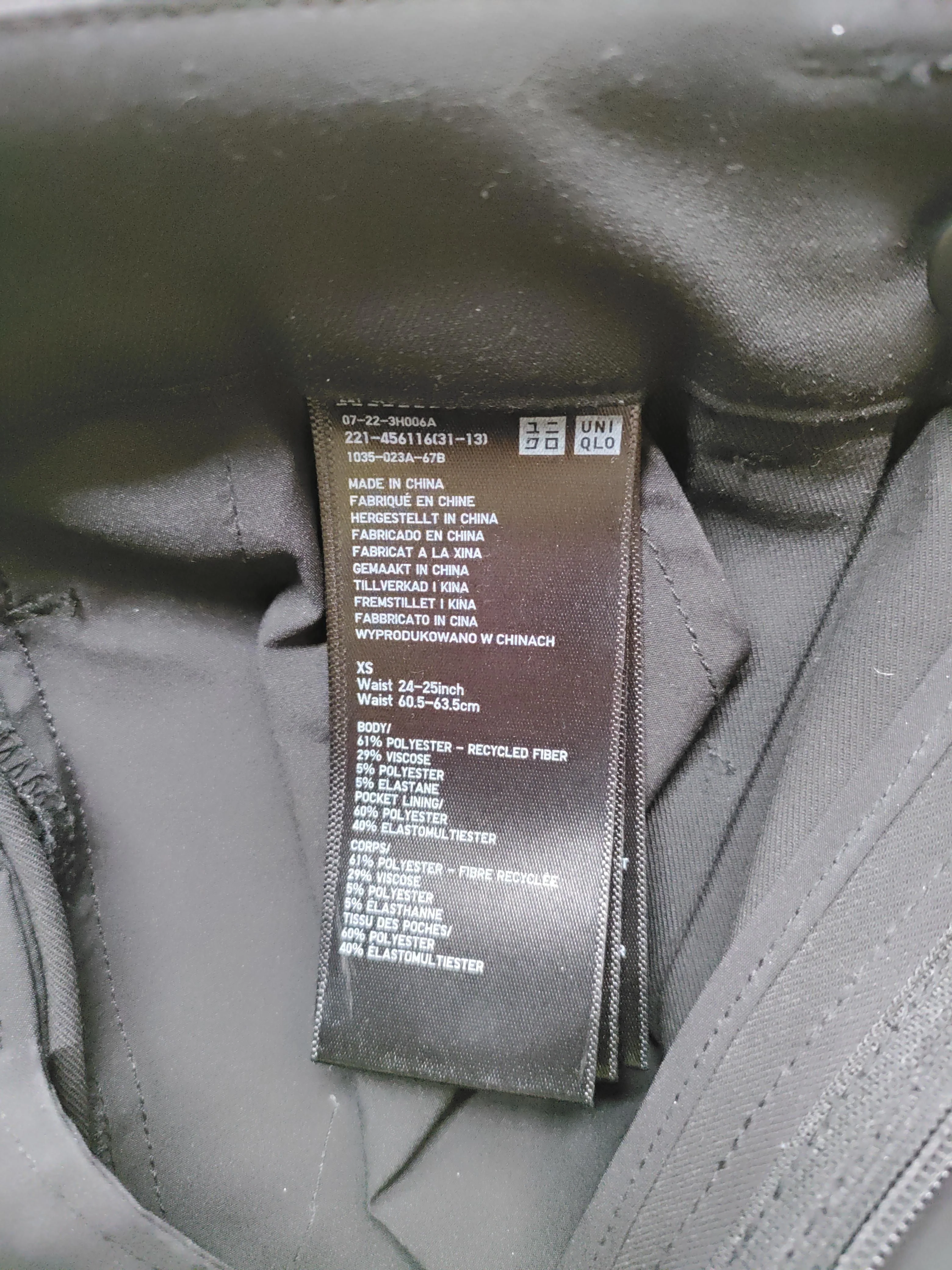Uniqlo Men's Suit Trousers XS Black Polyester with Viscose, Elastane Dress Pants - Image 7