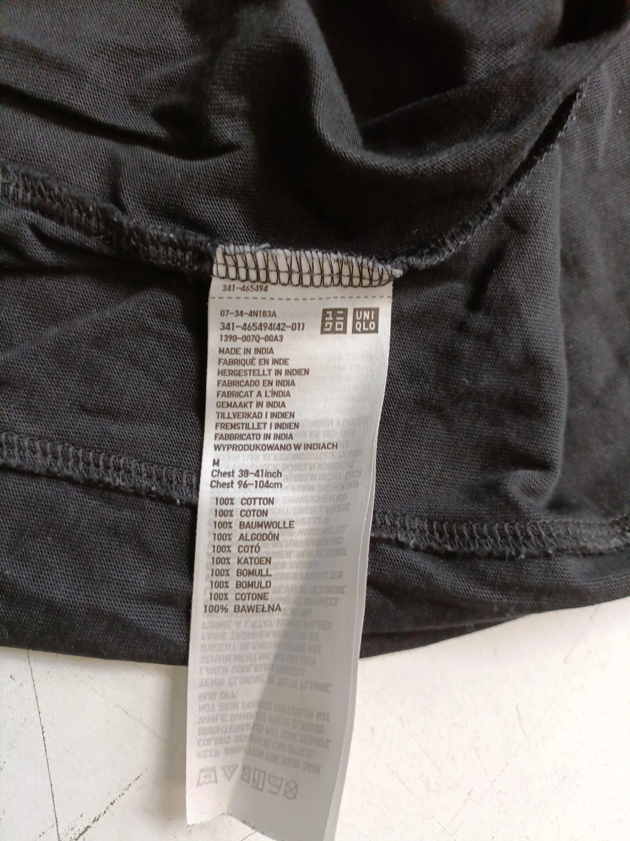 Uniqlo Men's T-Shirt M Black 100% Cotton Basic - Image 6
