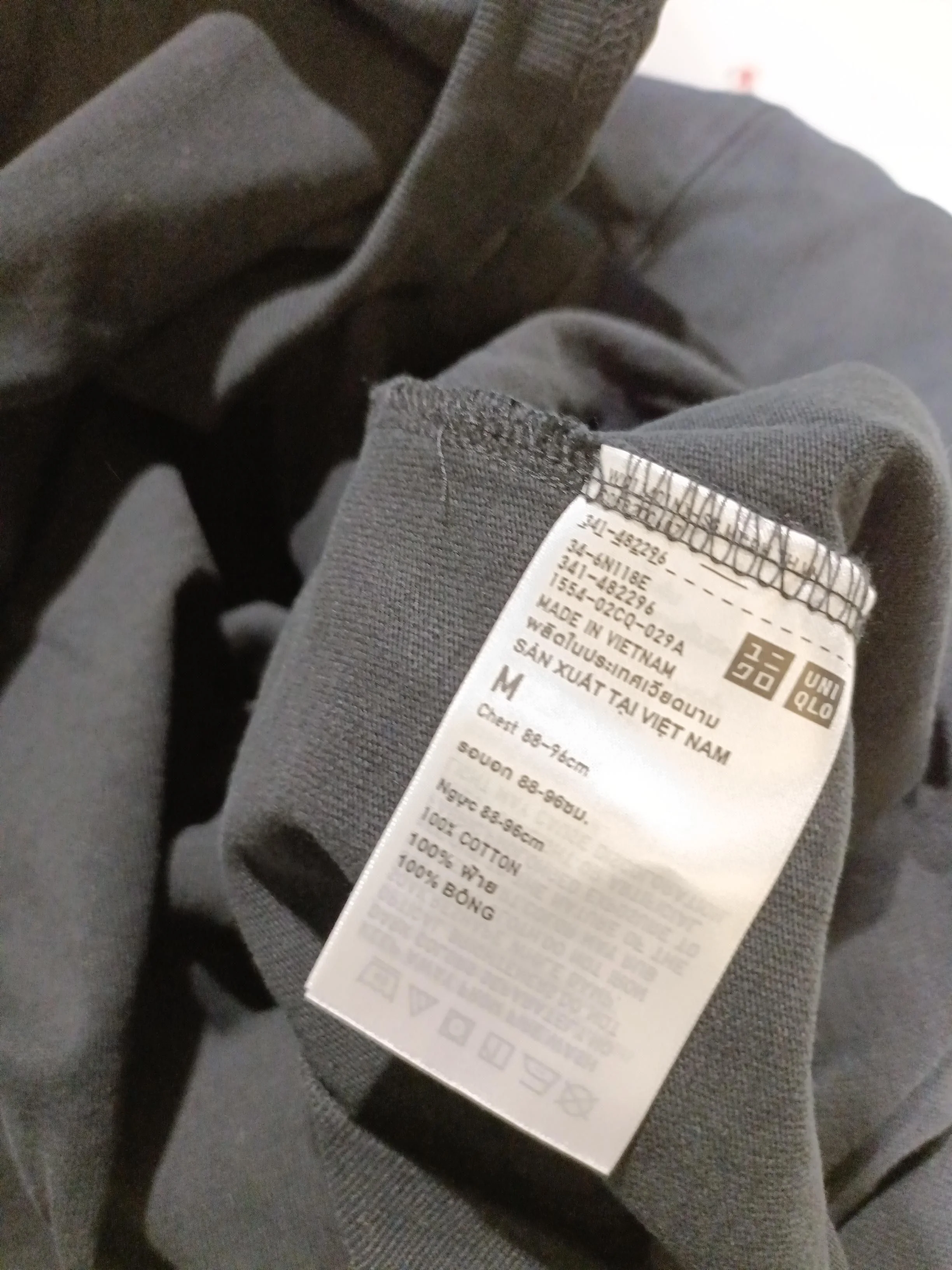 Uniqlo Men's T-Shirt M Black 100% Cotton Basic - Image 6
