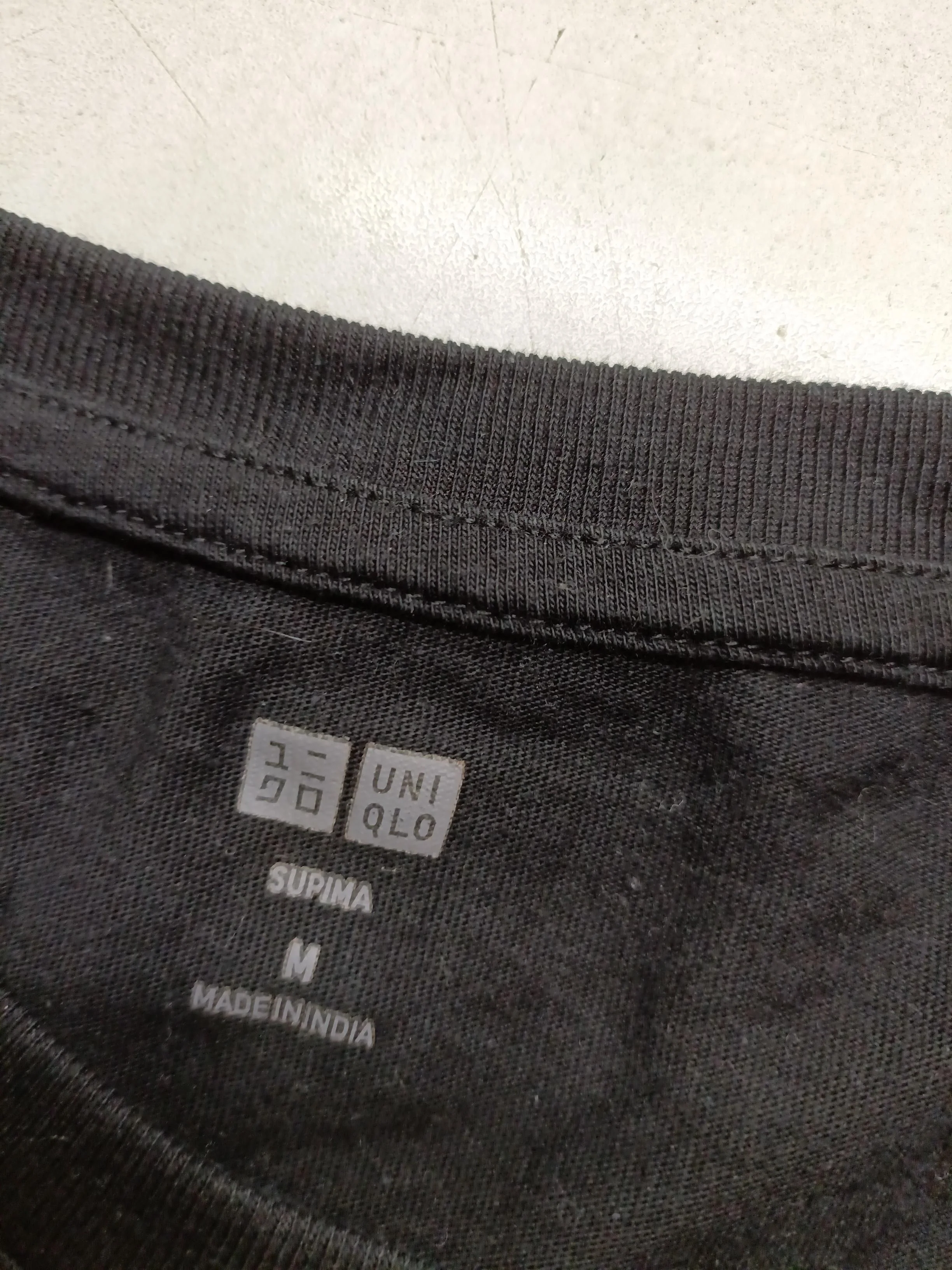 Uniqlo Men's T-Shirt M Black 100% Cotton Basic - Image 5