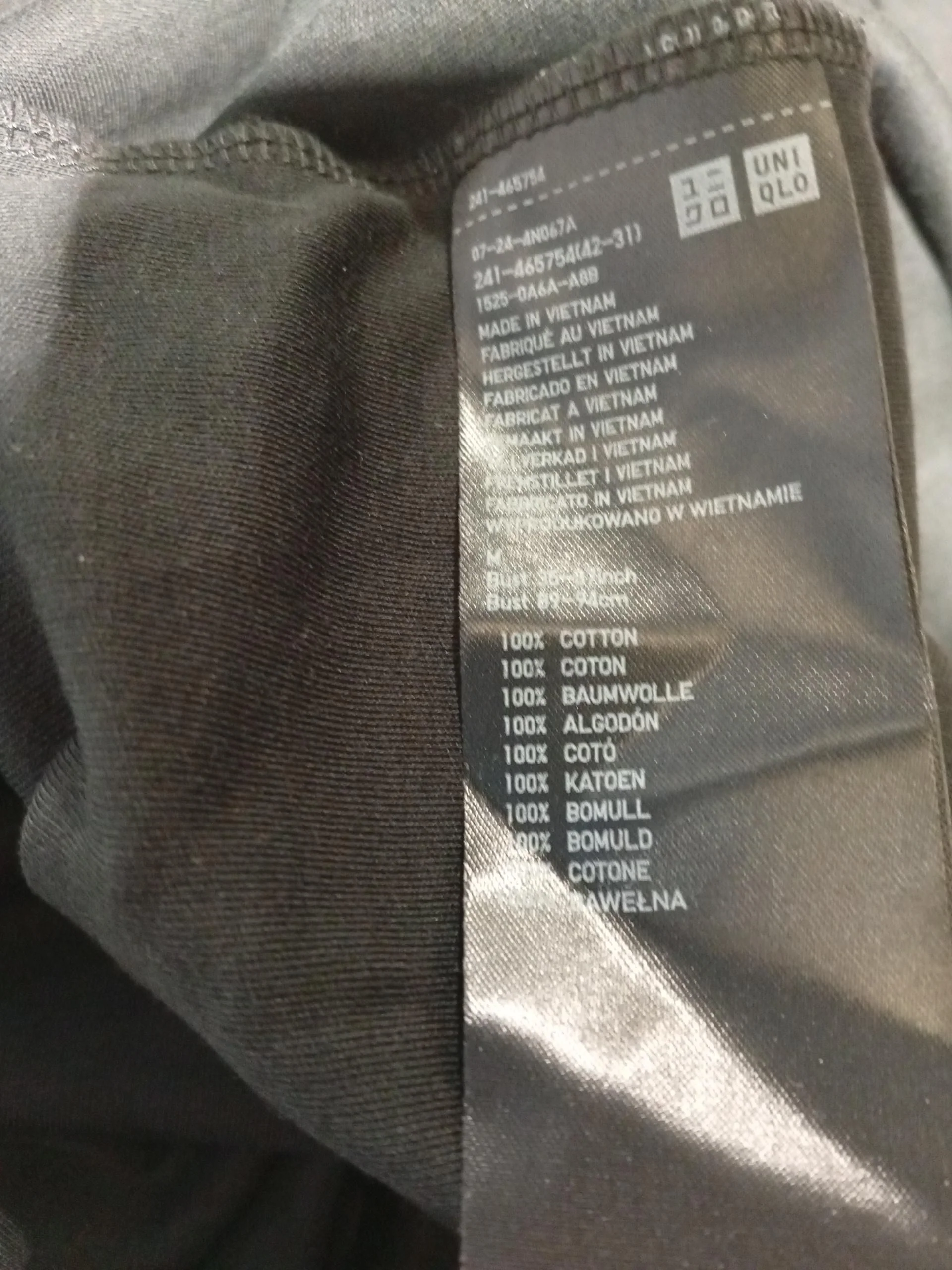 Uniqlo Men's T-Shirt M Black 100% Cotton Basic - Image 6