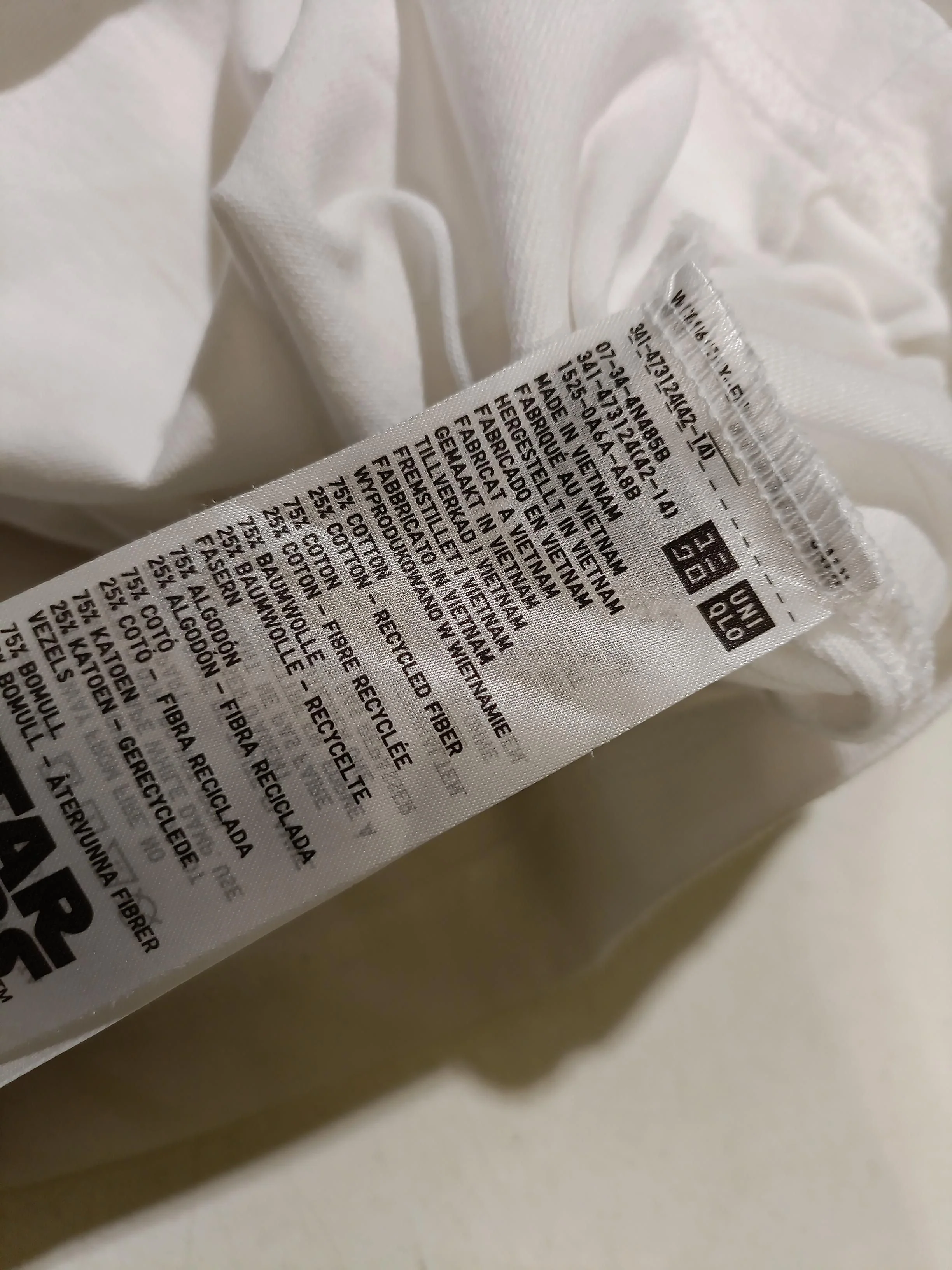 Uniqlo Men's T-Shirt M White Graphic Cotton with Other Basic - Image 6